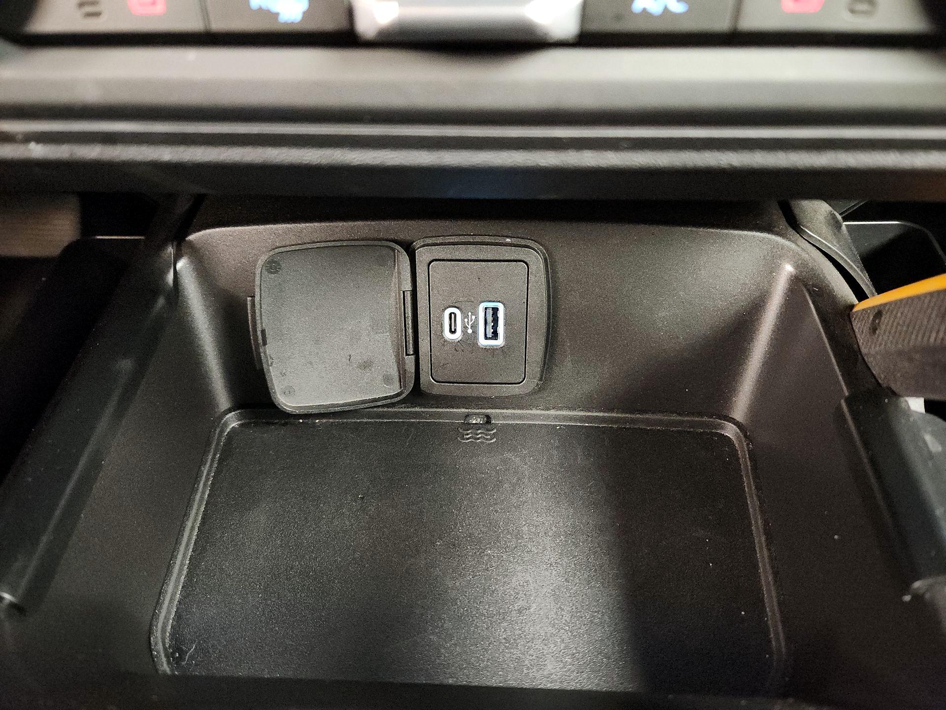 Thumbnail: 2023 Ford Bronco - 19