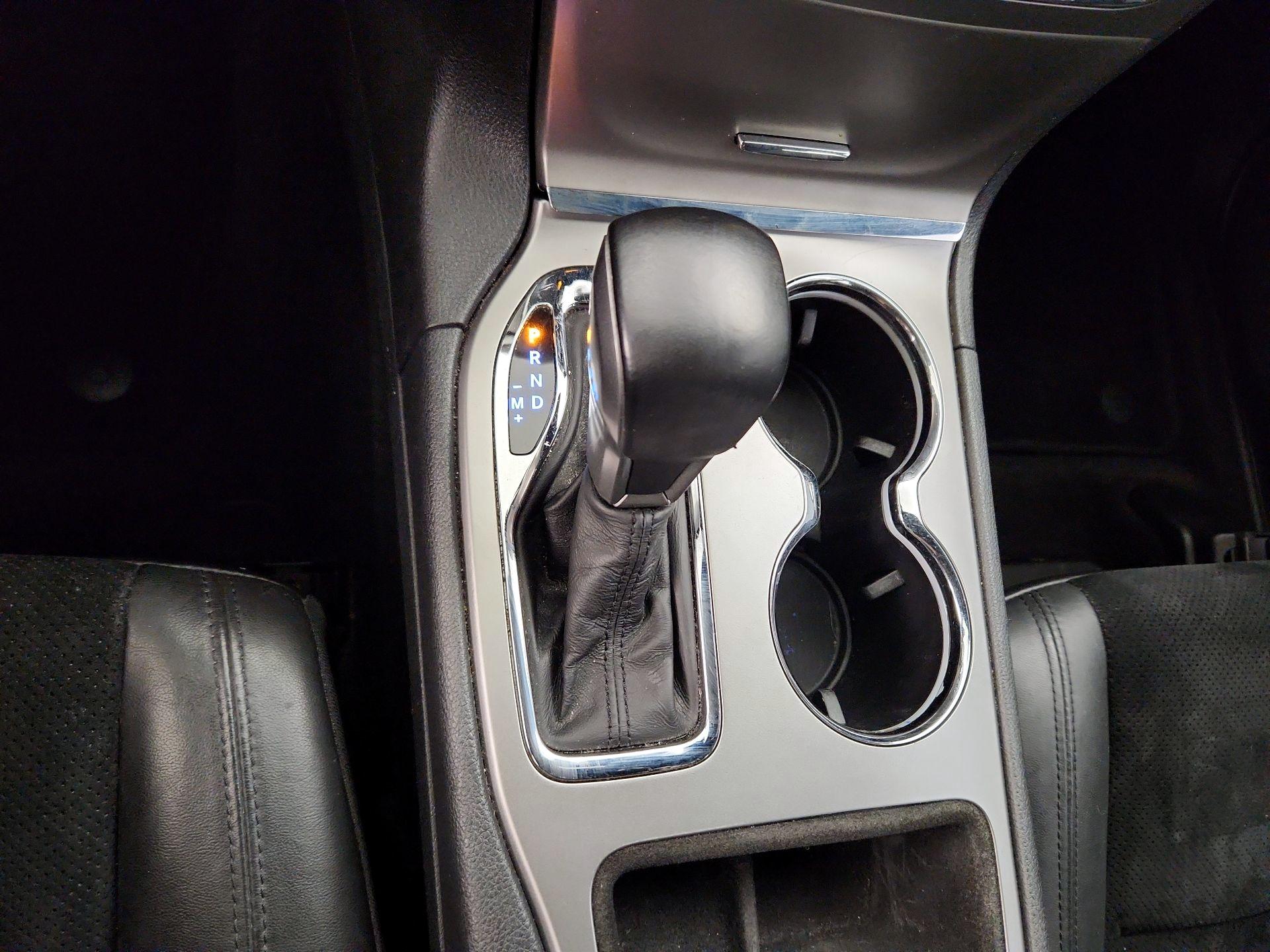 Thumbnail: 2018 Jeep Grand Cherokee - 17