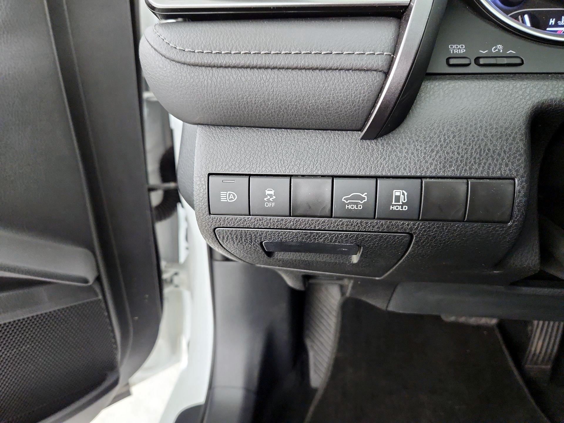 Thumbnail: 2023 Toyota Camry - 13