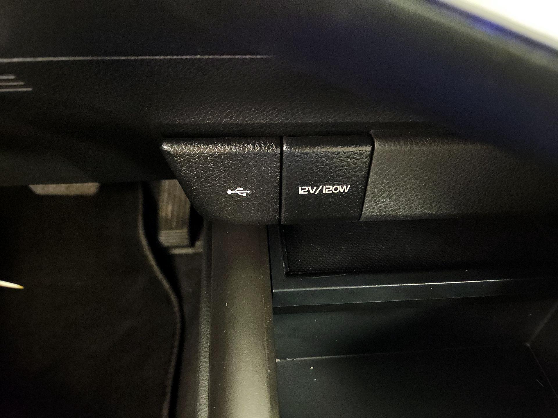 Thumbnail: 2023 Toyota Camry - 18