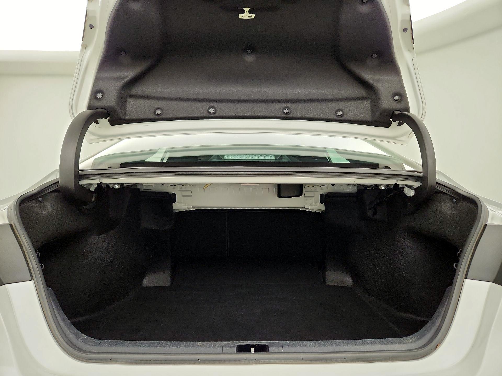 Thumbnail: 2023 Toyota Camry - 20