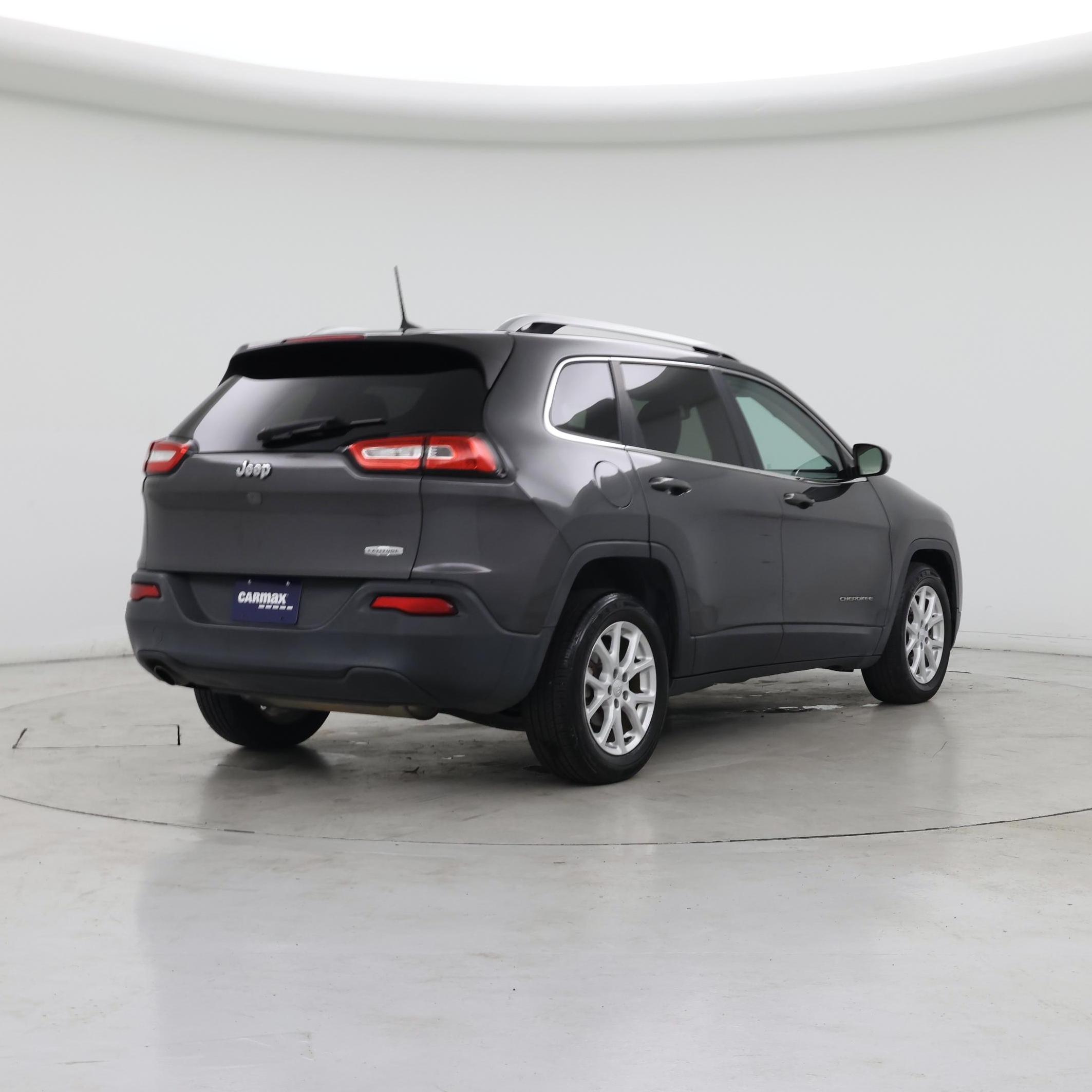 Thumbnail: 2016 Jeep Cherokee - 8