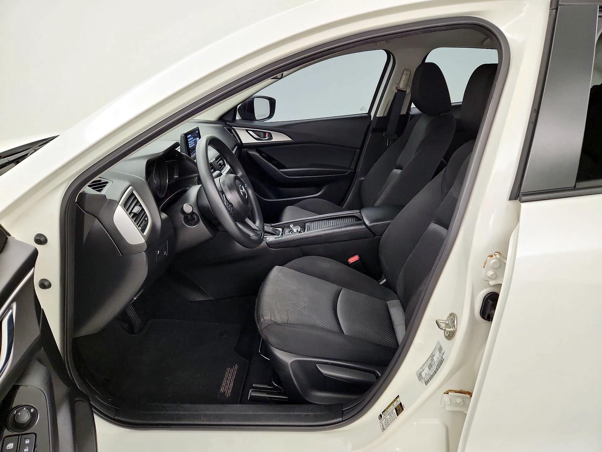 Thumbnail: 2018 Mazda Mazda3 - 11