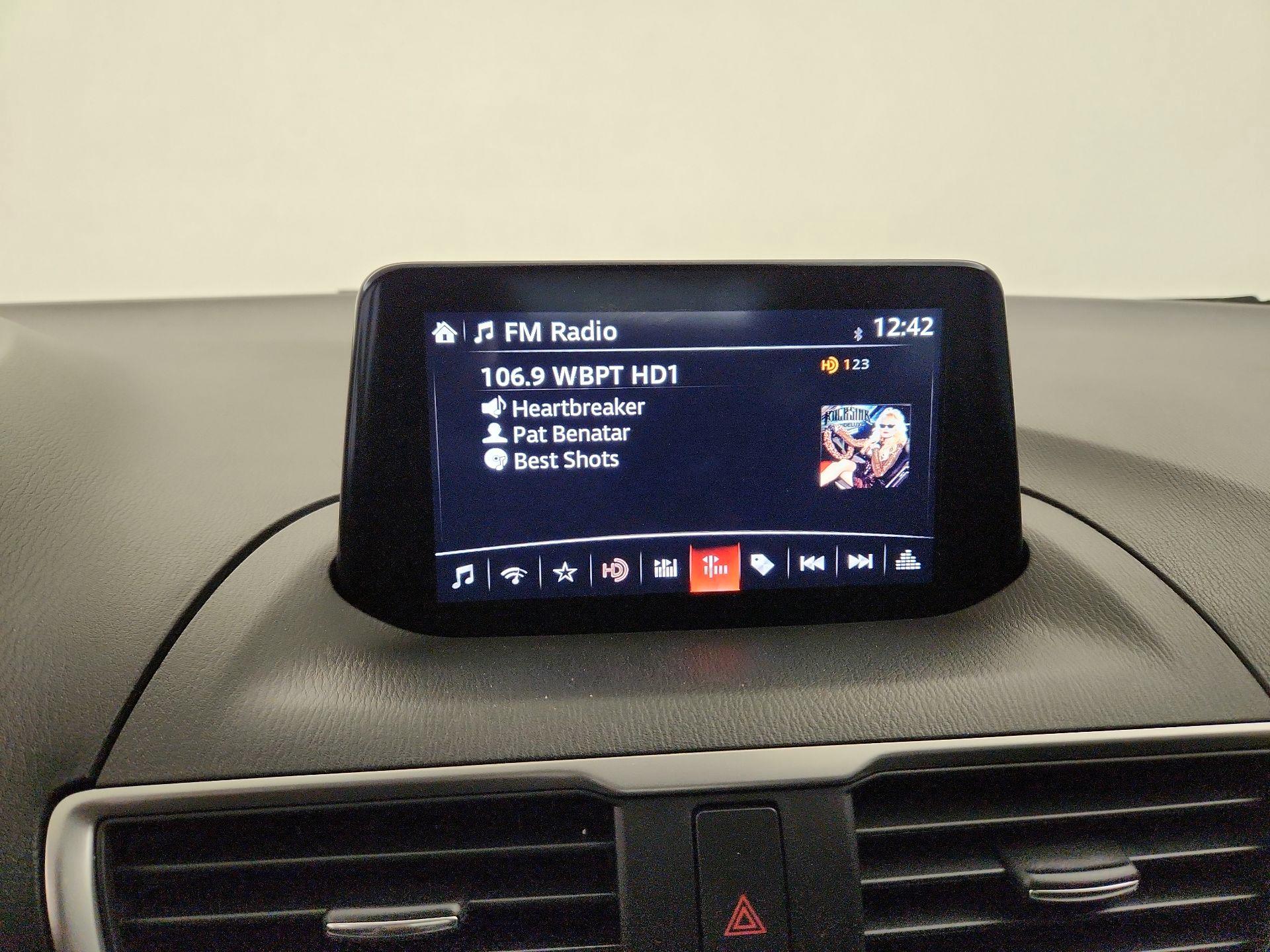 Thumbnail: 2018 Mazda Mazda3 - 15