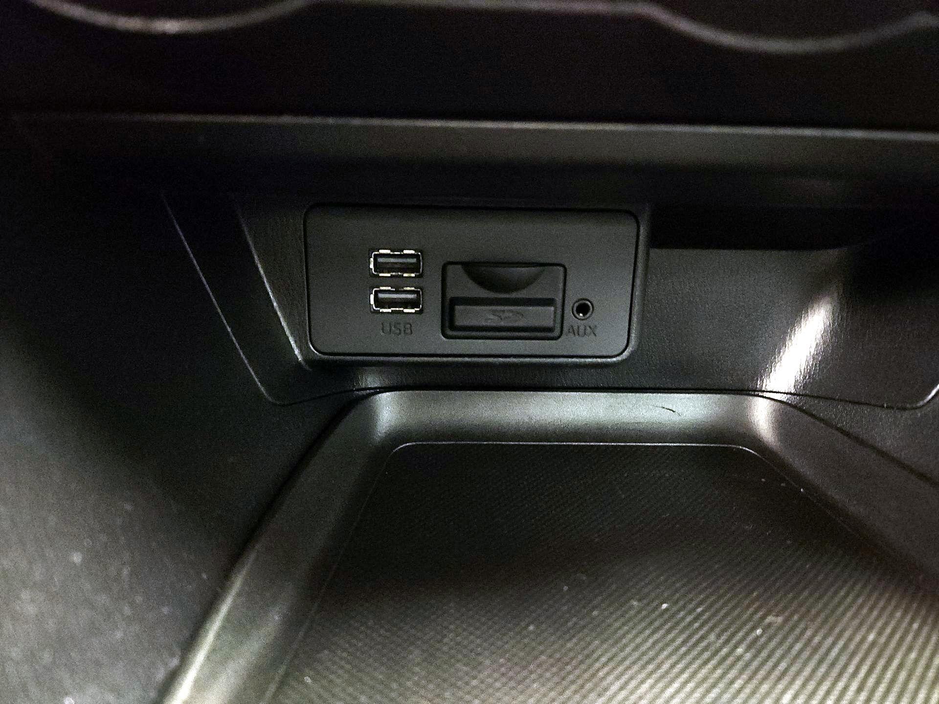 Thumbnail: 2018 Mazda Mazda3 - 18