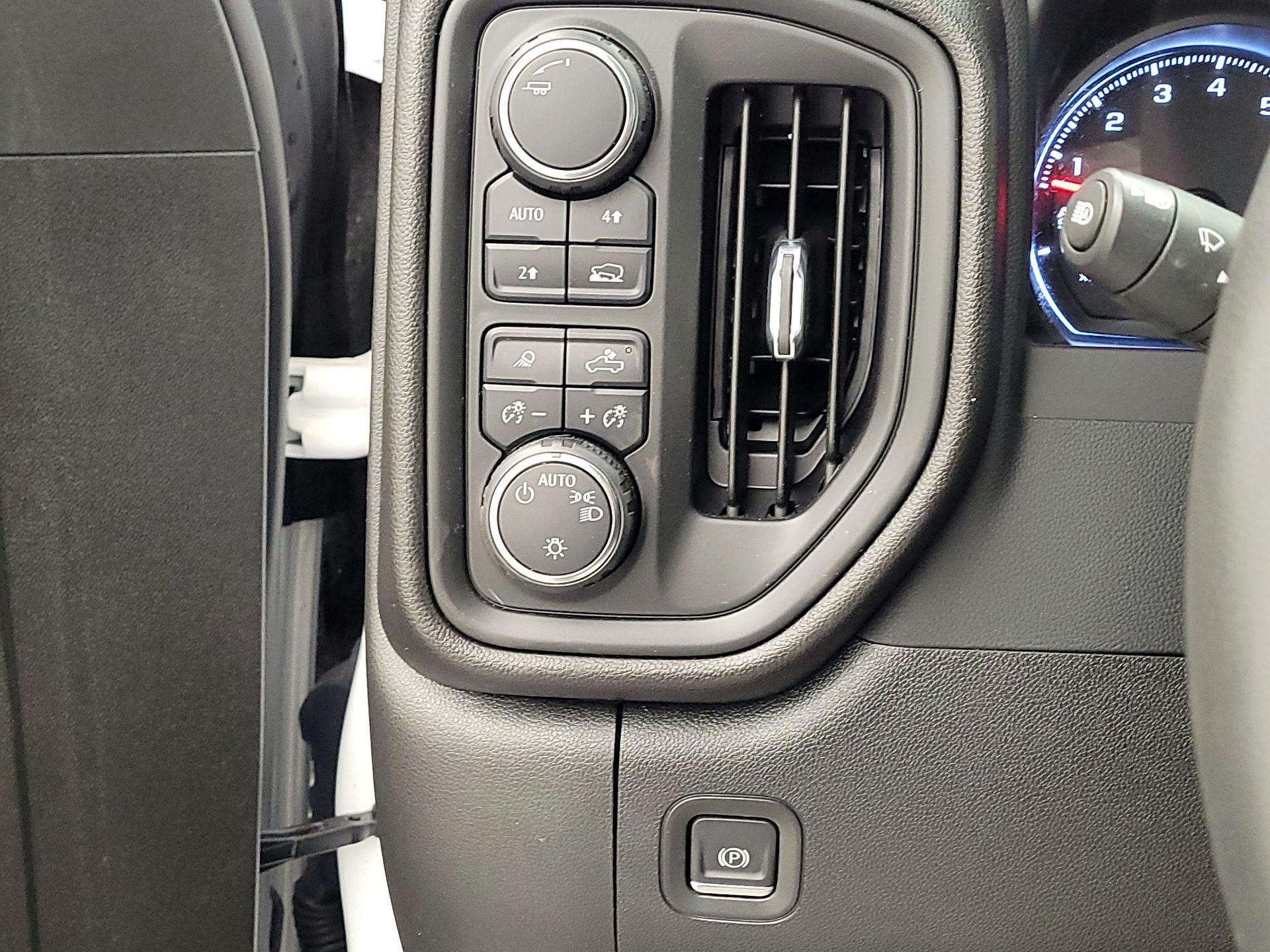 Thumbnail: 2023 Chevrolet Silverado 1500 - 13