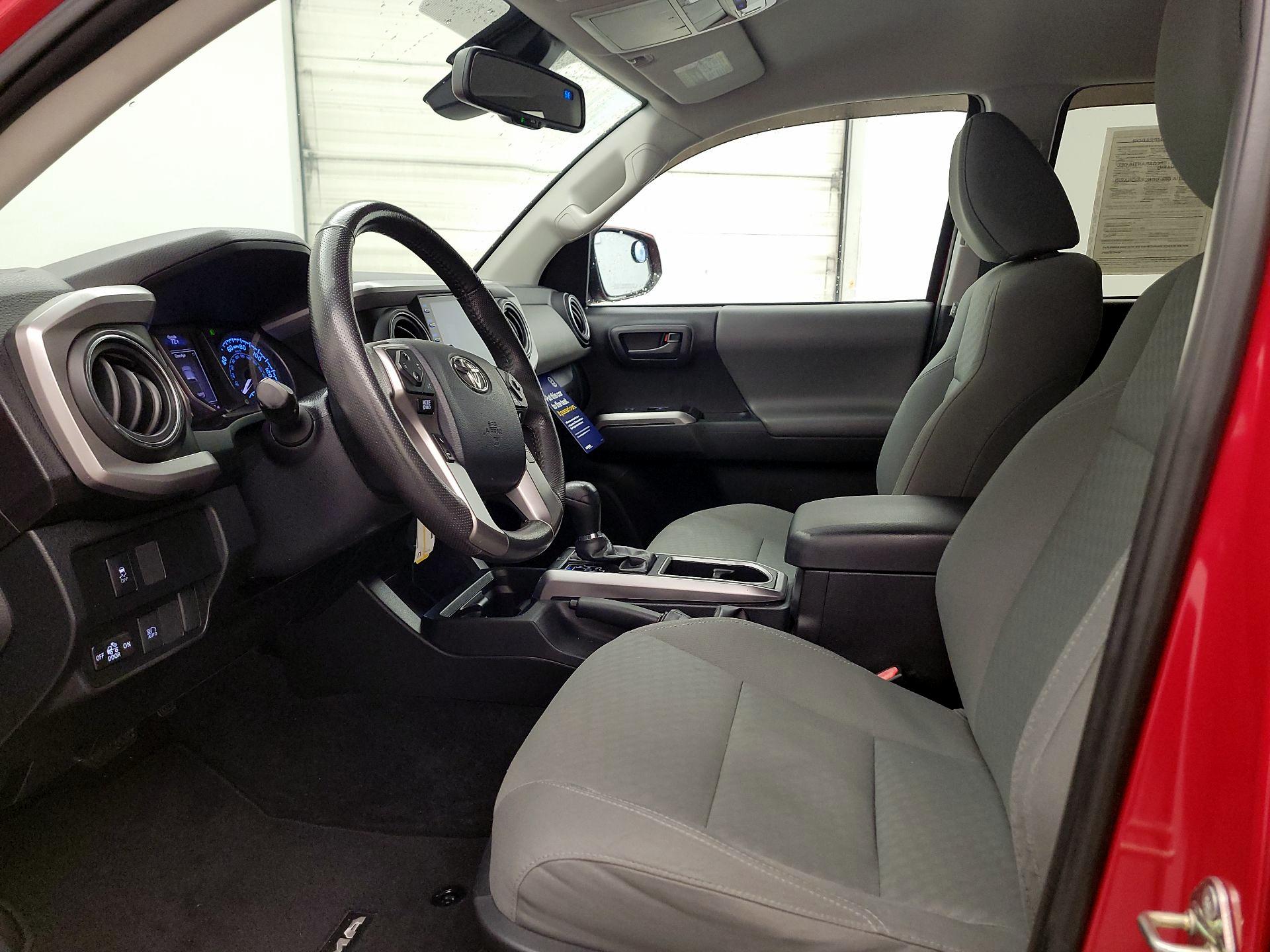 Thumbnail: 2020 Toyota Tacoma - 11