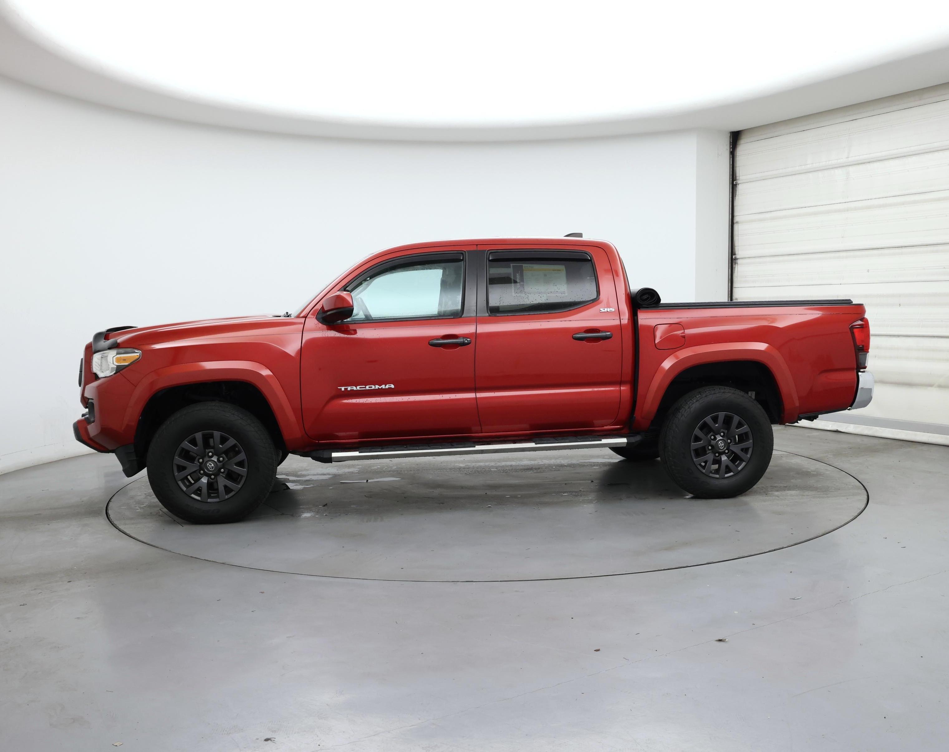 Thumbnail: 2020 Toyota Tacoma - 3