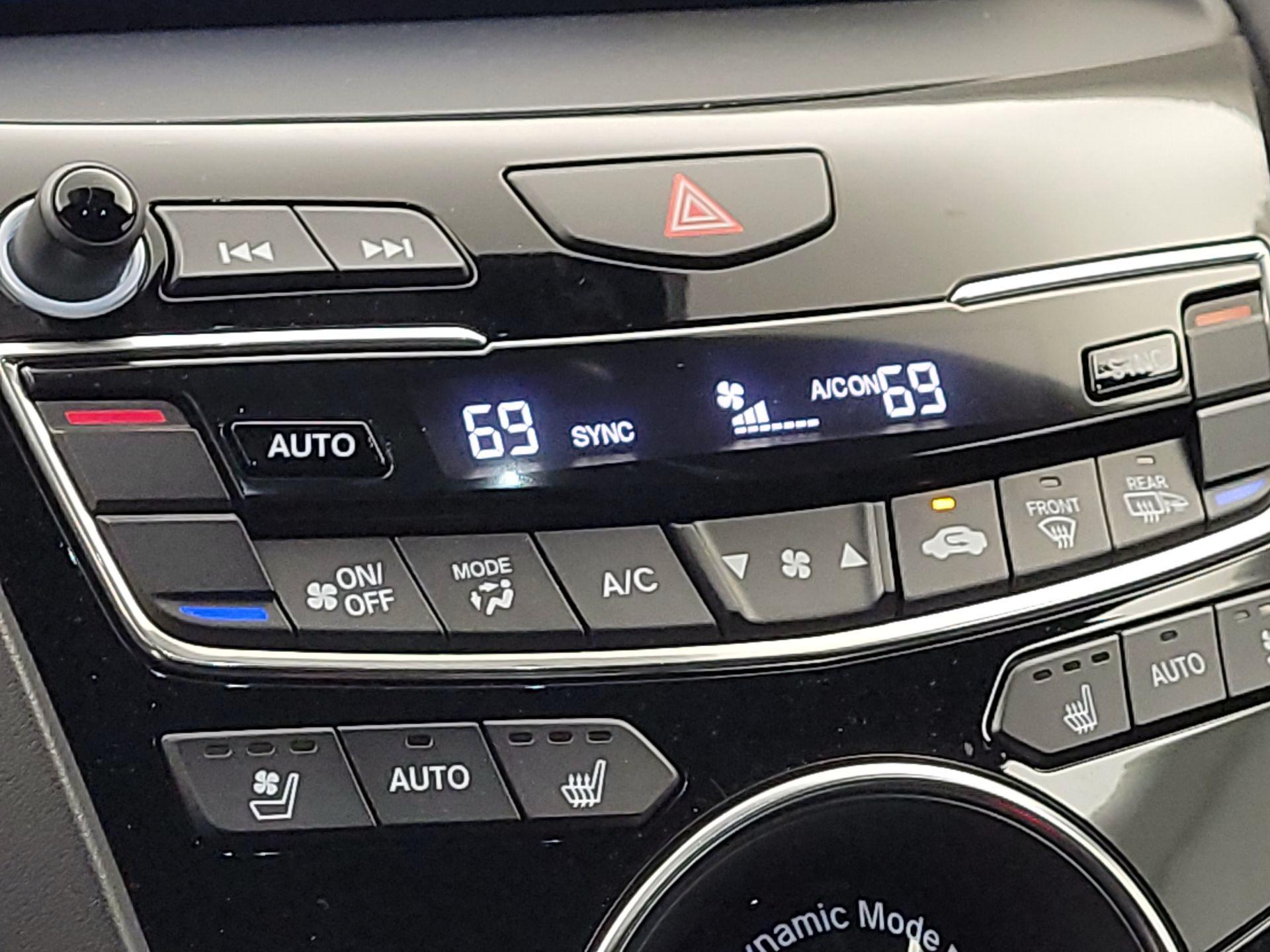 Thumbnail: 2022 Acura RDX - 16