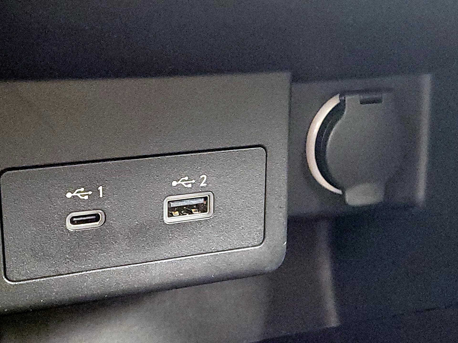 Thumbnail: 2023 Nissan Kicks - 17