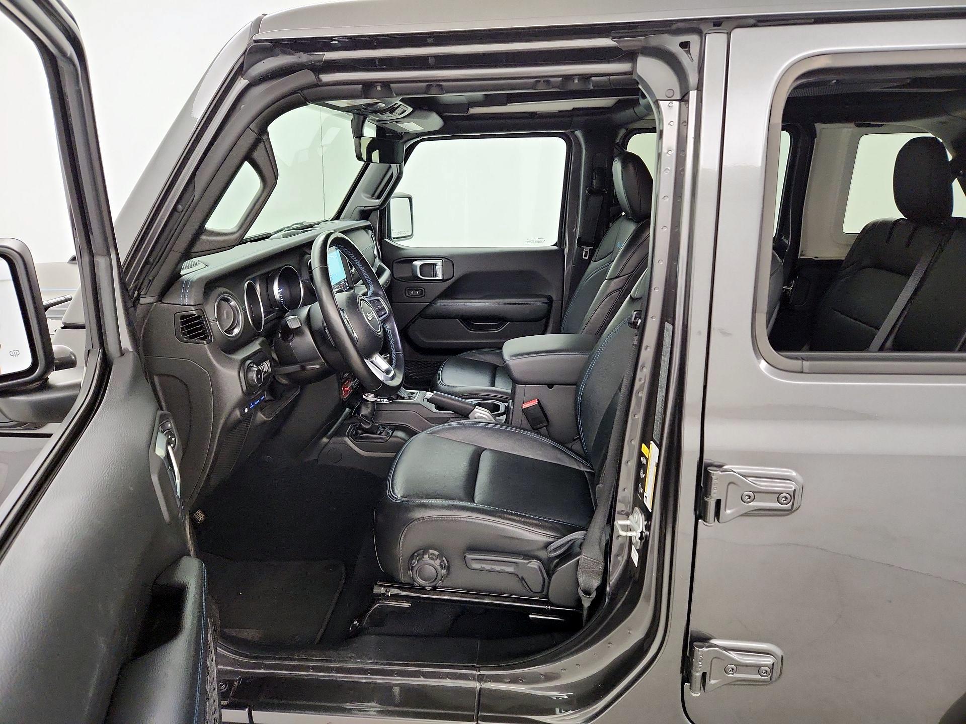 Thumbnail: 2022 Jeep Wrangler - 11