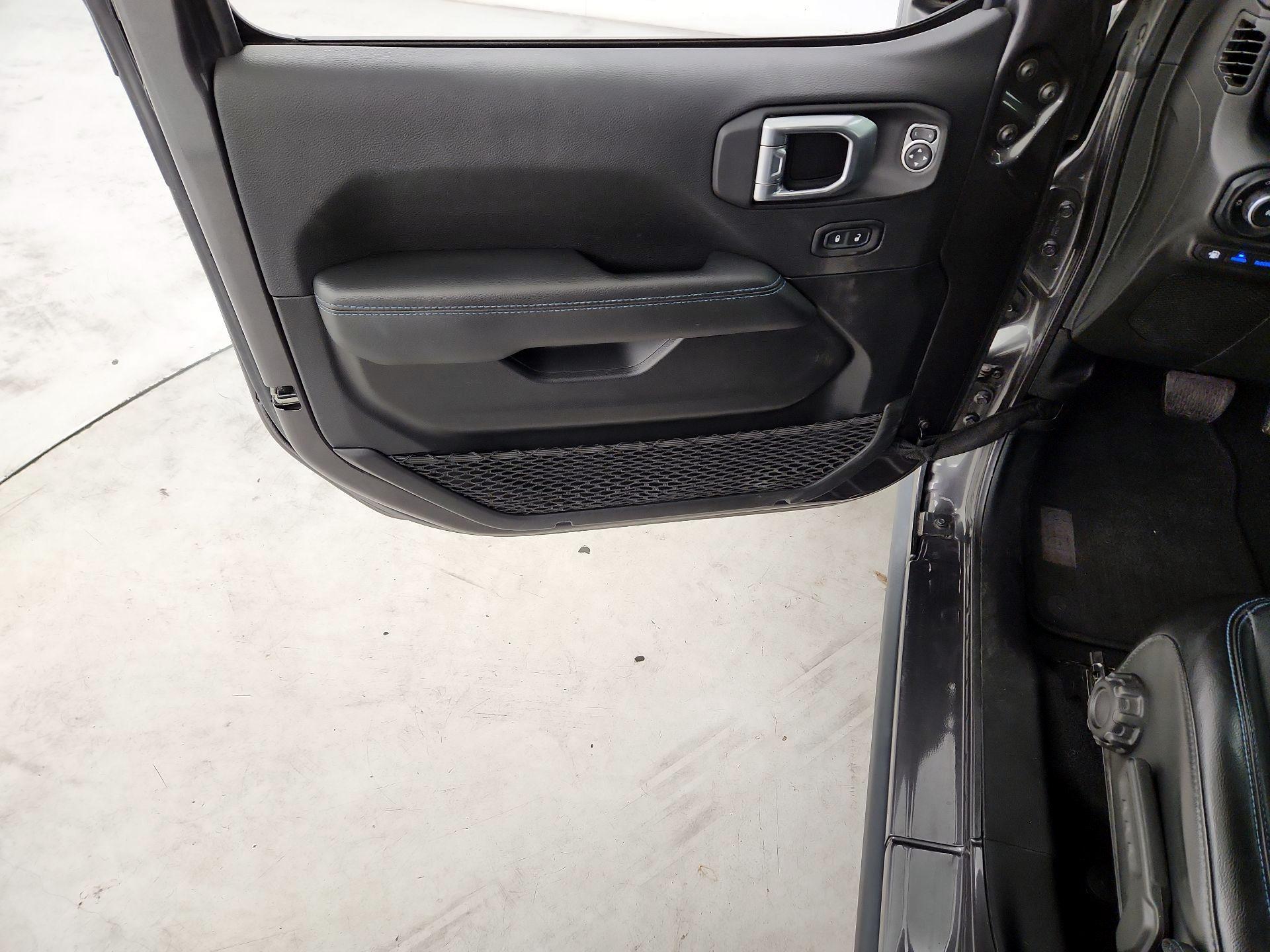 Thumbnail: 2022 Jeep Wrangler - 12