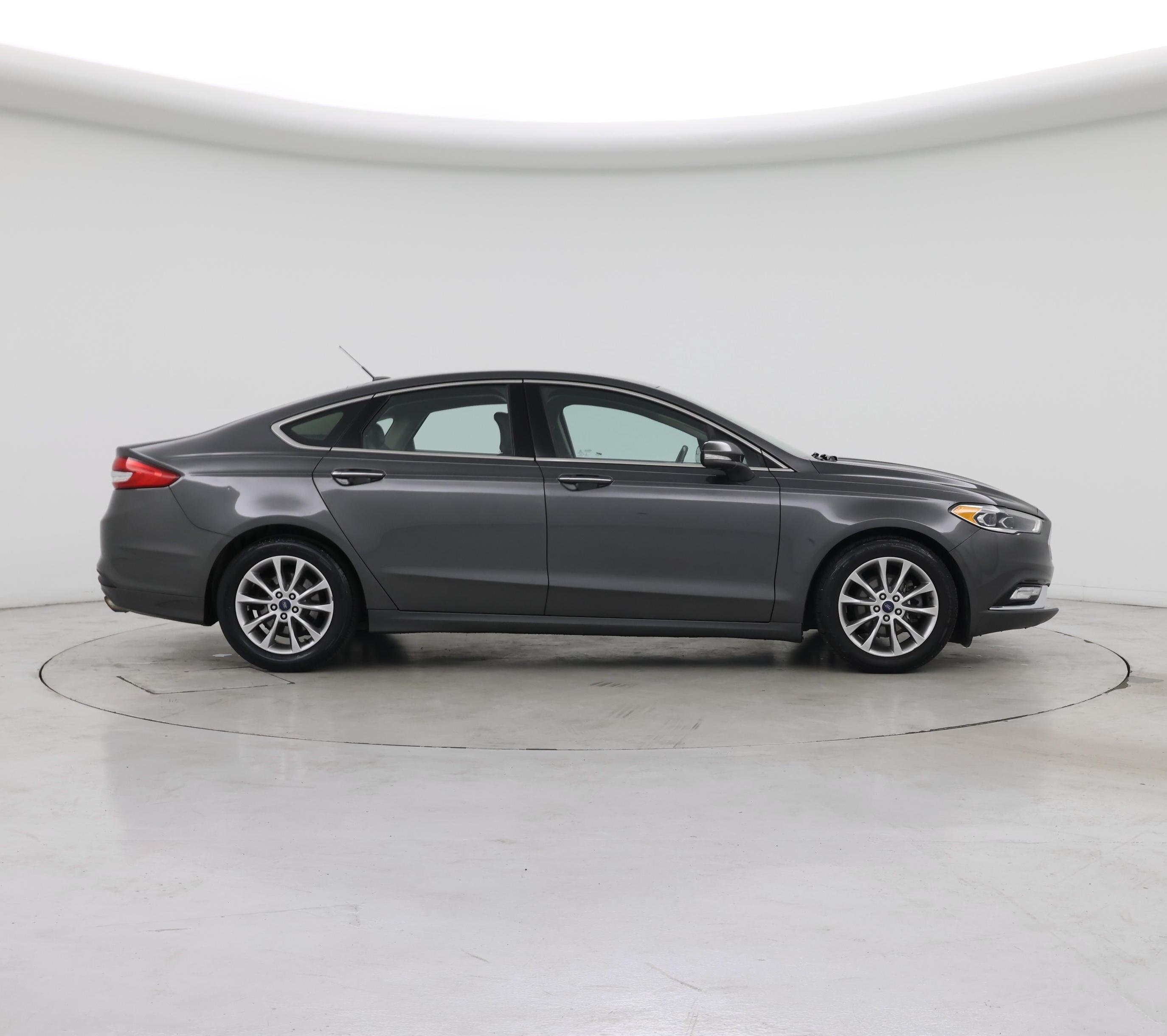 Thumbnail: 2017 Ford Fusion - 7