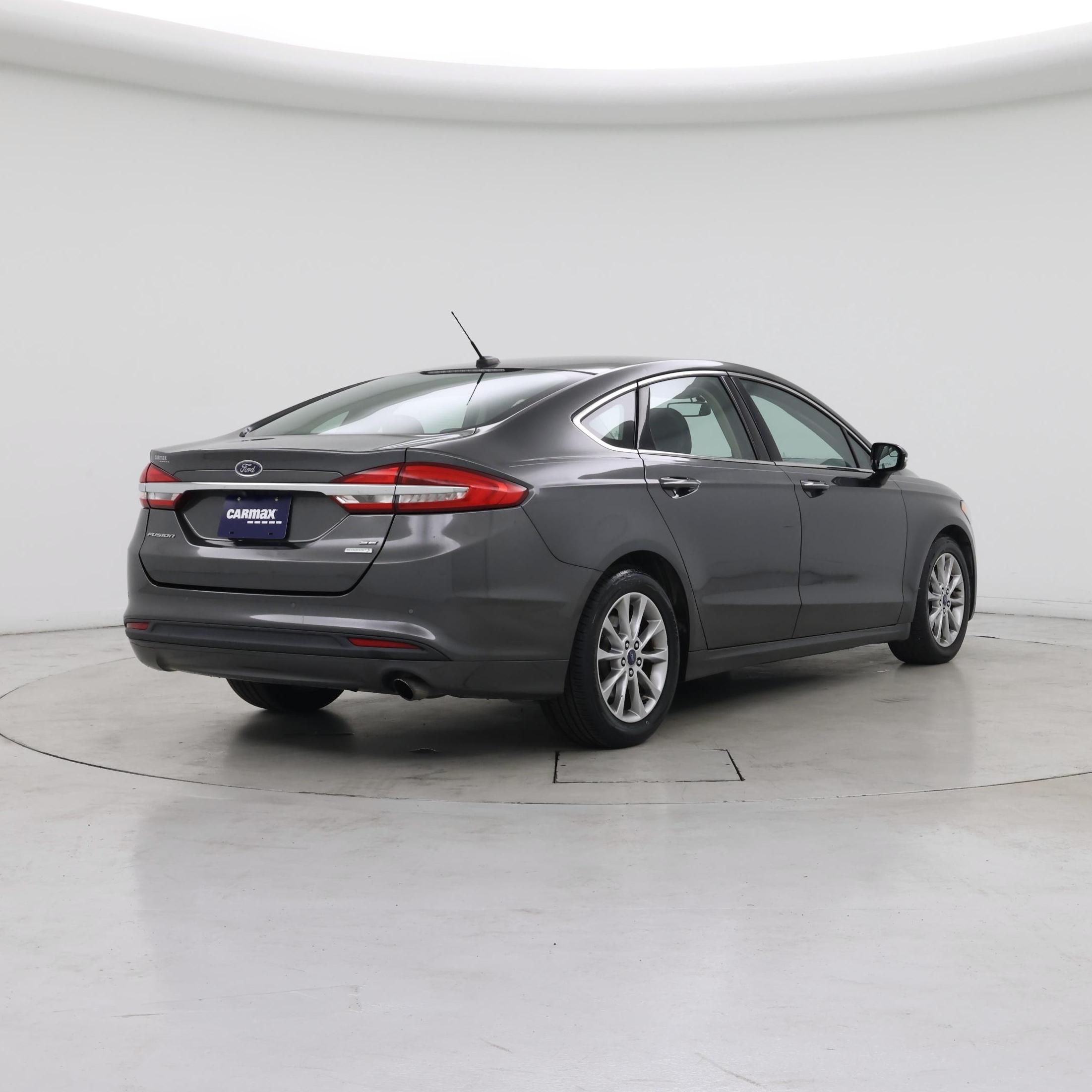 Thumbnail: 2017 Ford Fusion - 8