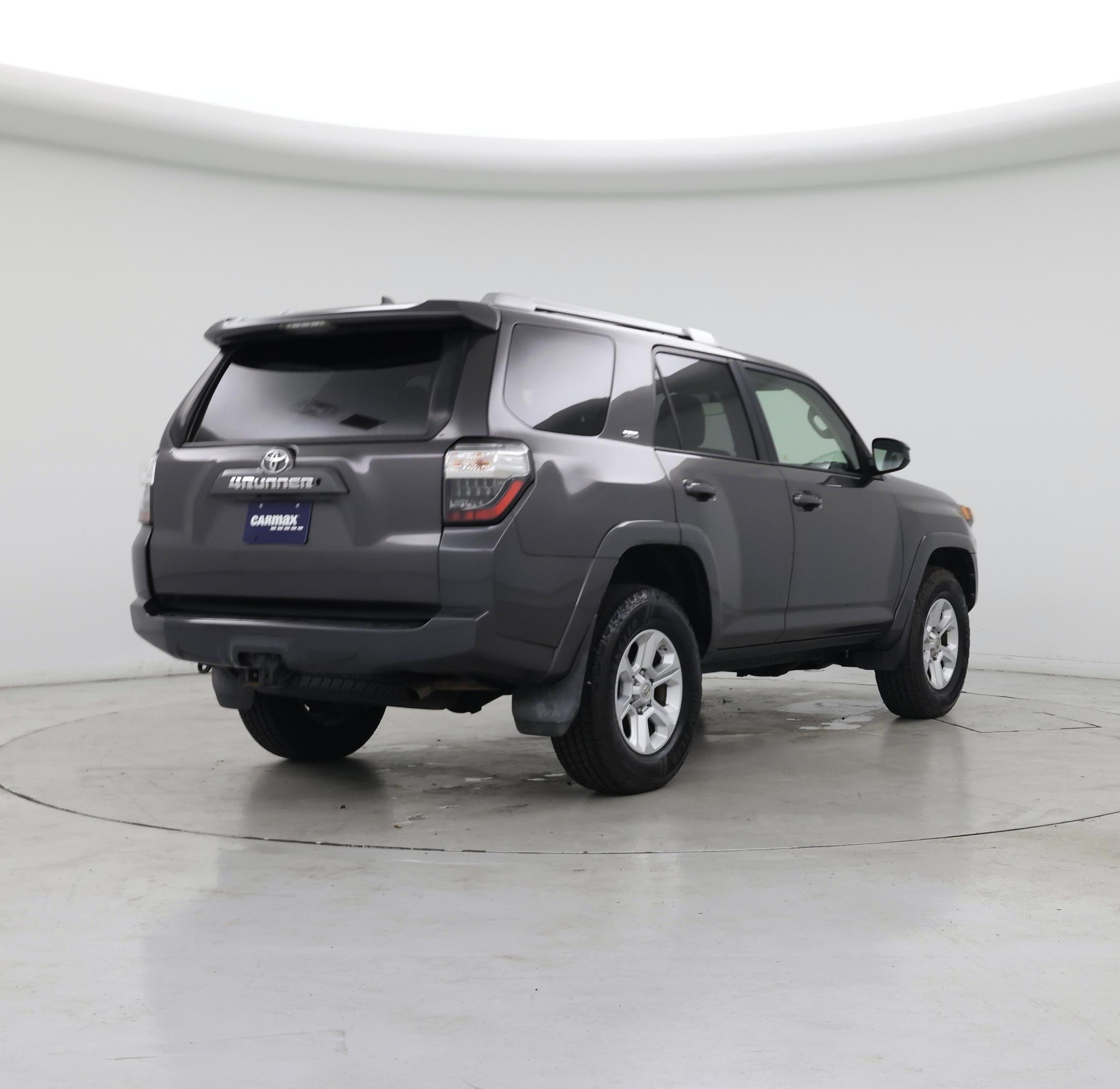 Thumbnail: 2016 Toyota 4Runner - 8