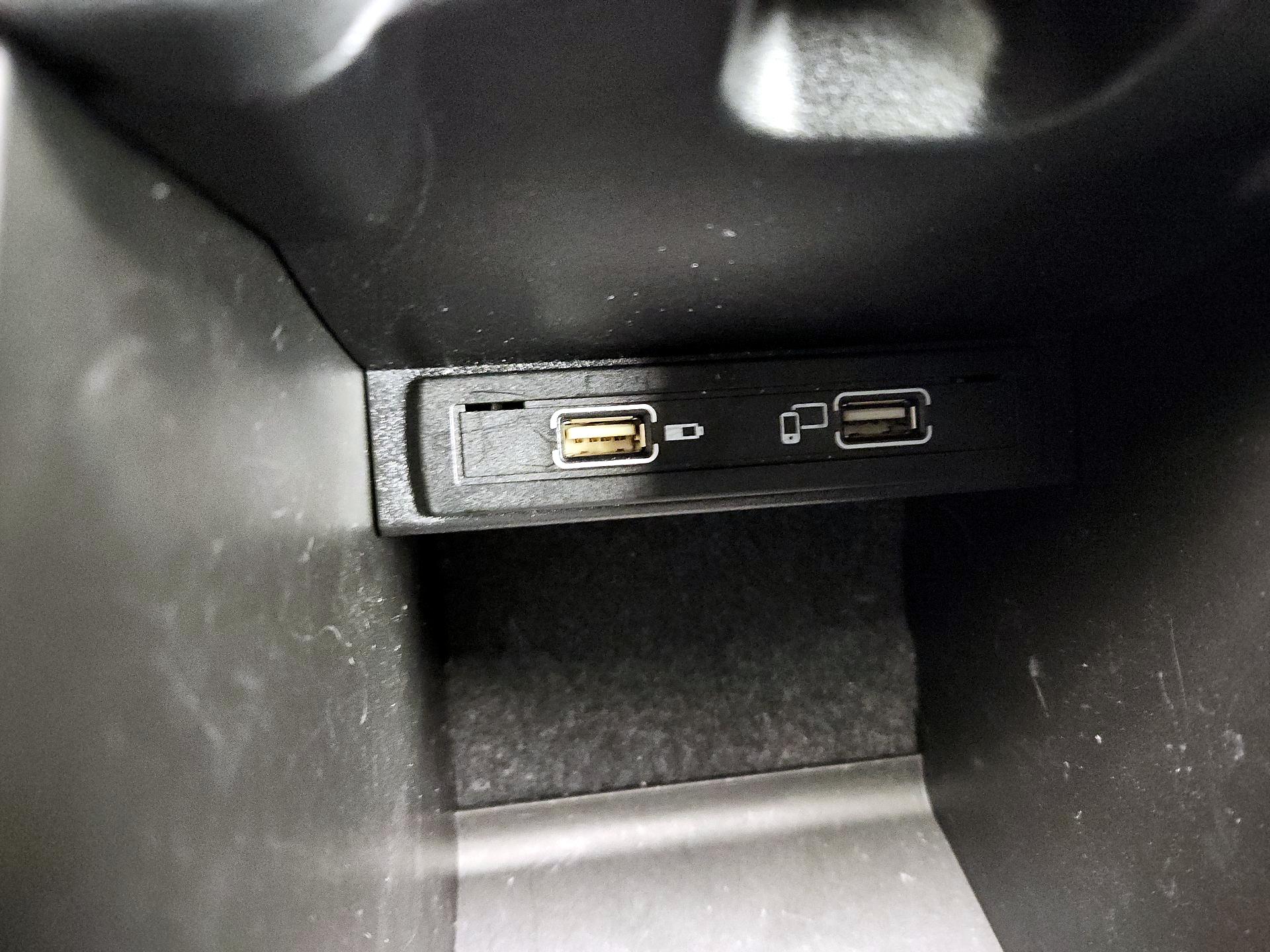 Thumbnail: 2017 Mercedes-Benz GLA - 19