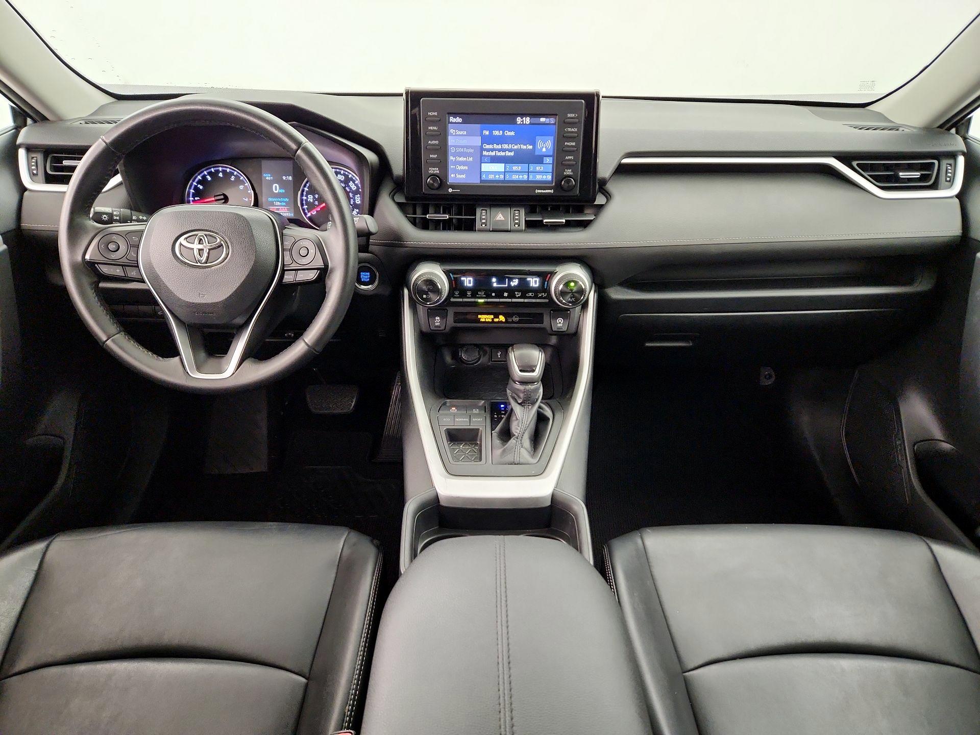 Thumbnail: 2020 Toyota RAV4 - 9