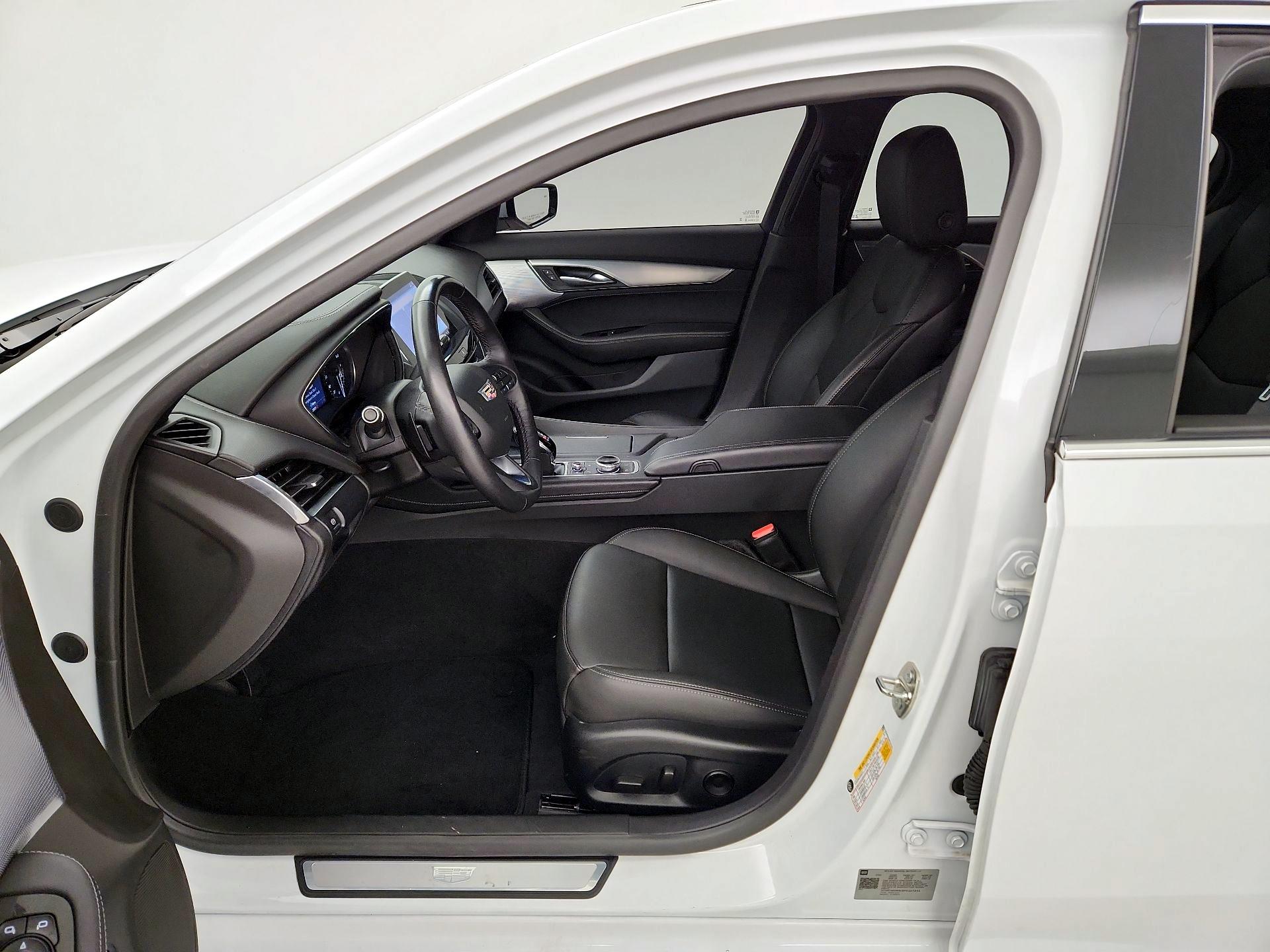 Thumbnail: 2023 Cadillac CT5 - 11