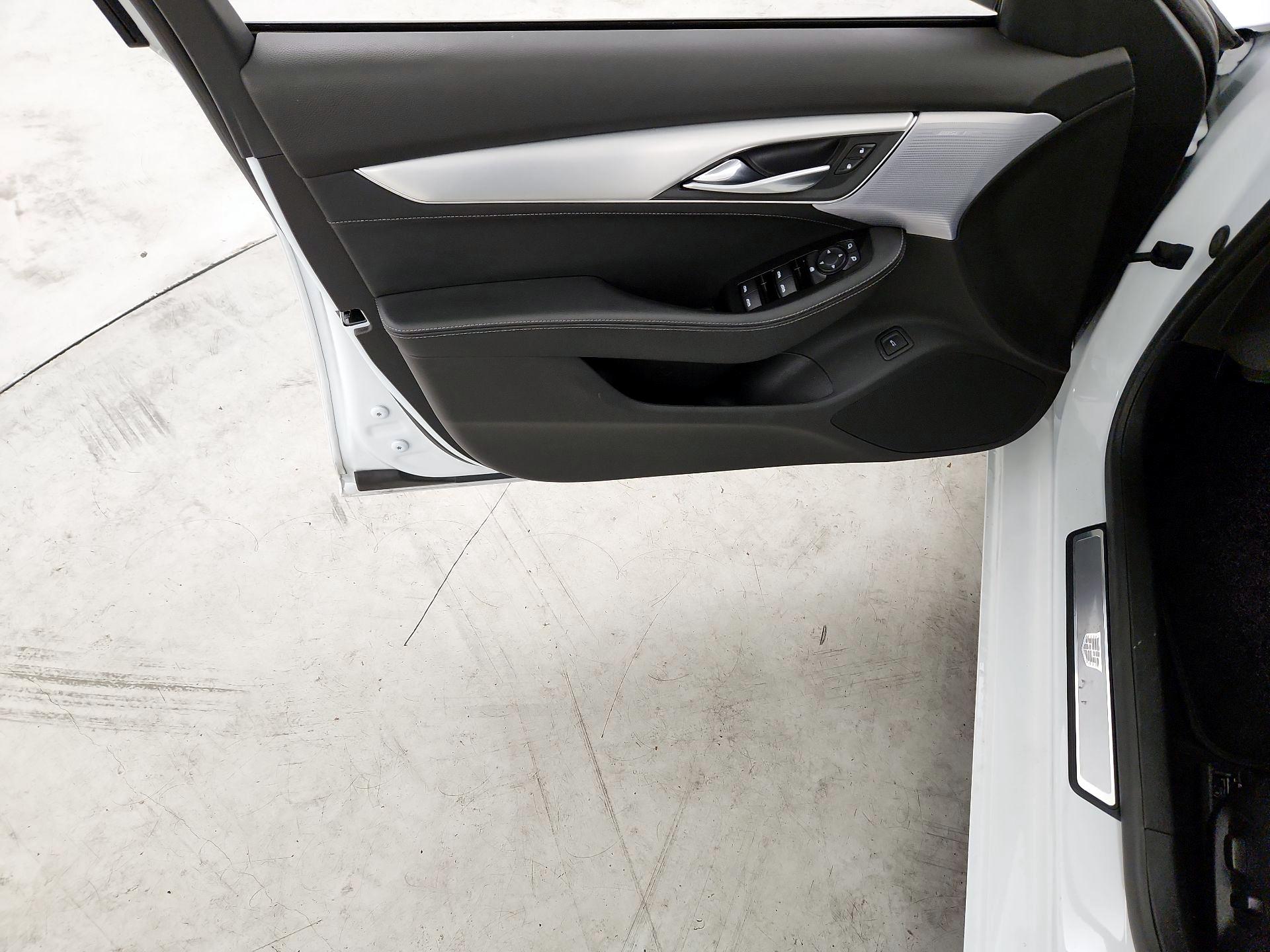 Thumbnail: 2023 Cadillac CT5 - 12