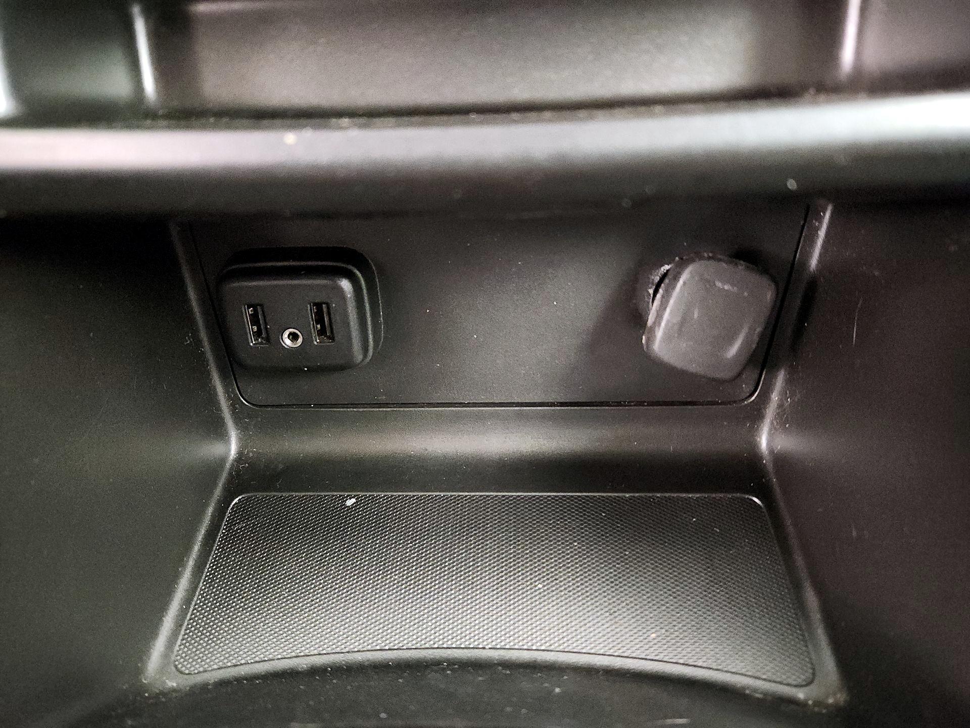 Thumbnail: 2021 GMC Canyon - 18