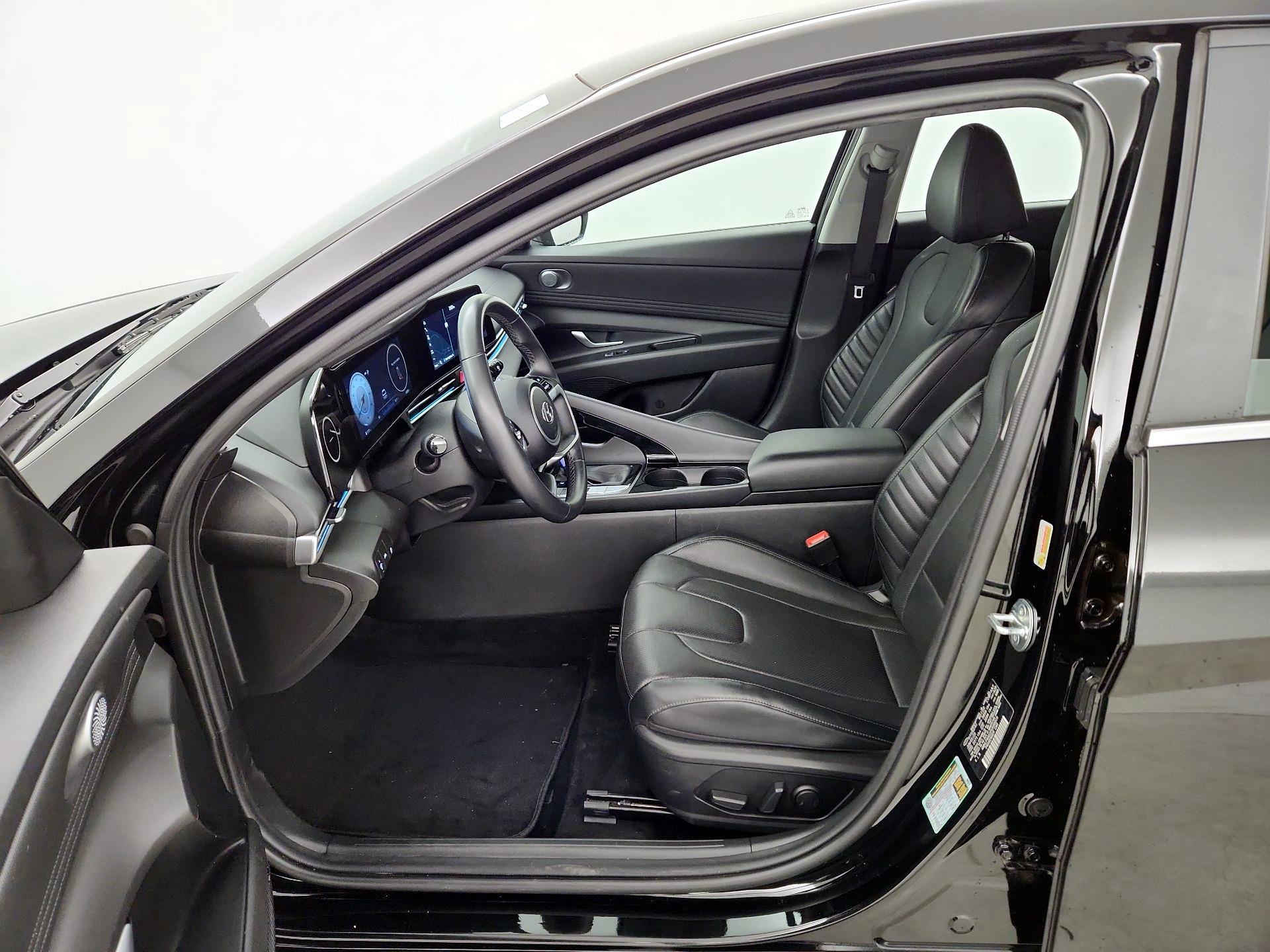 Thumbnail: 2023 Hyundai Elantra - 11