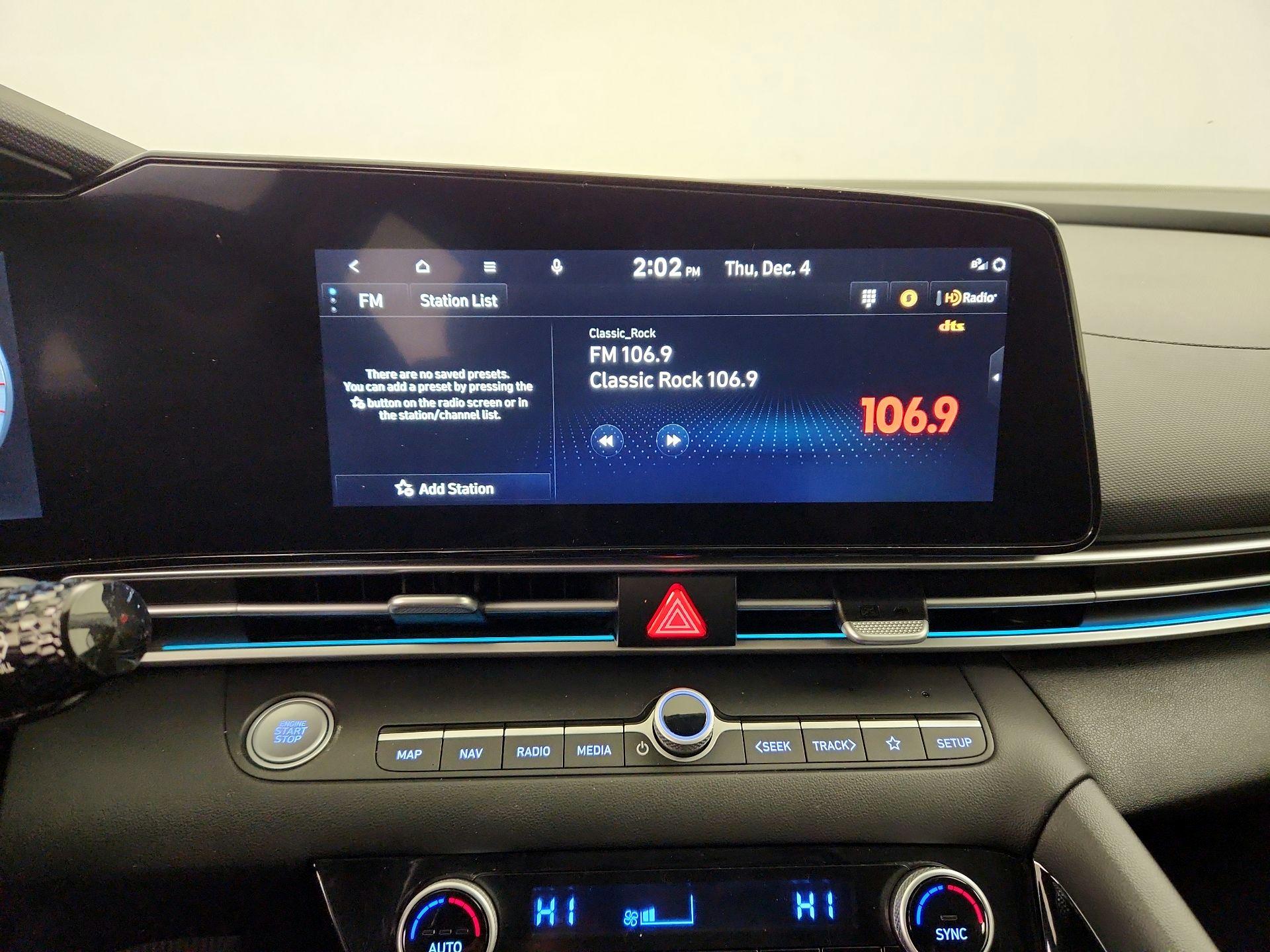 Thumbnail: 2023 Hyundai Elantra - 16