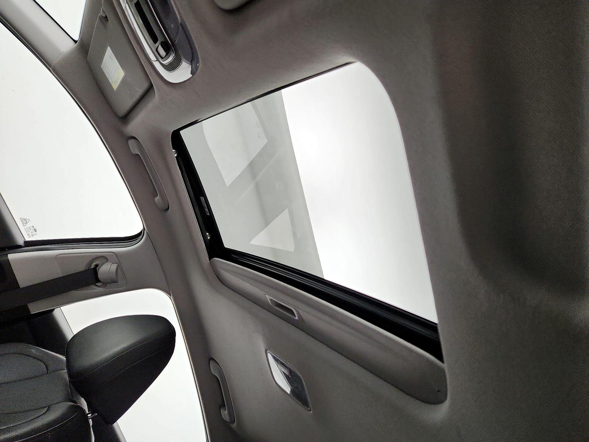 Thumbnail: 2023 Hyundai Elantra - 20