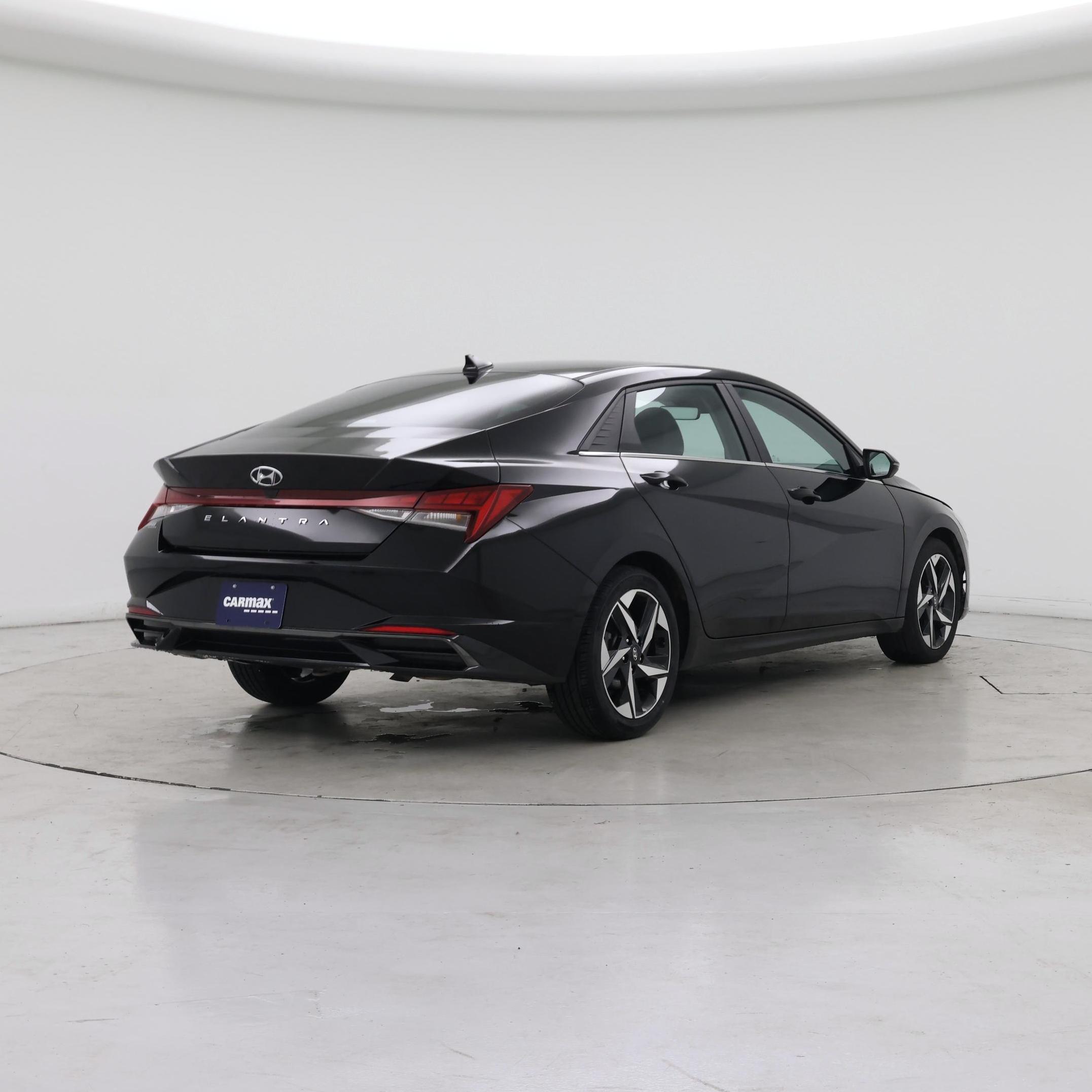 Thumbnail: 2023 Hyundai Elantra - 8