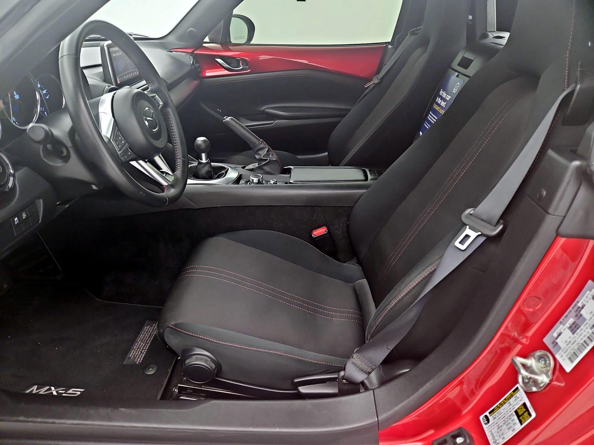 Thumbnail: 2016 Mazda MX-5 Miata - 11