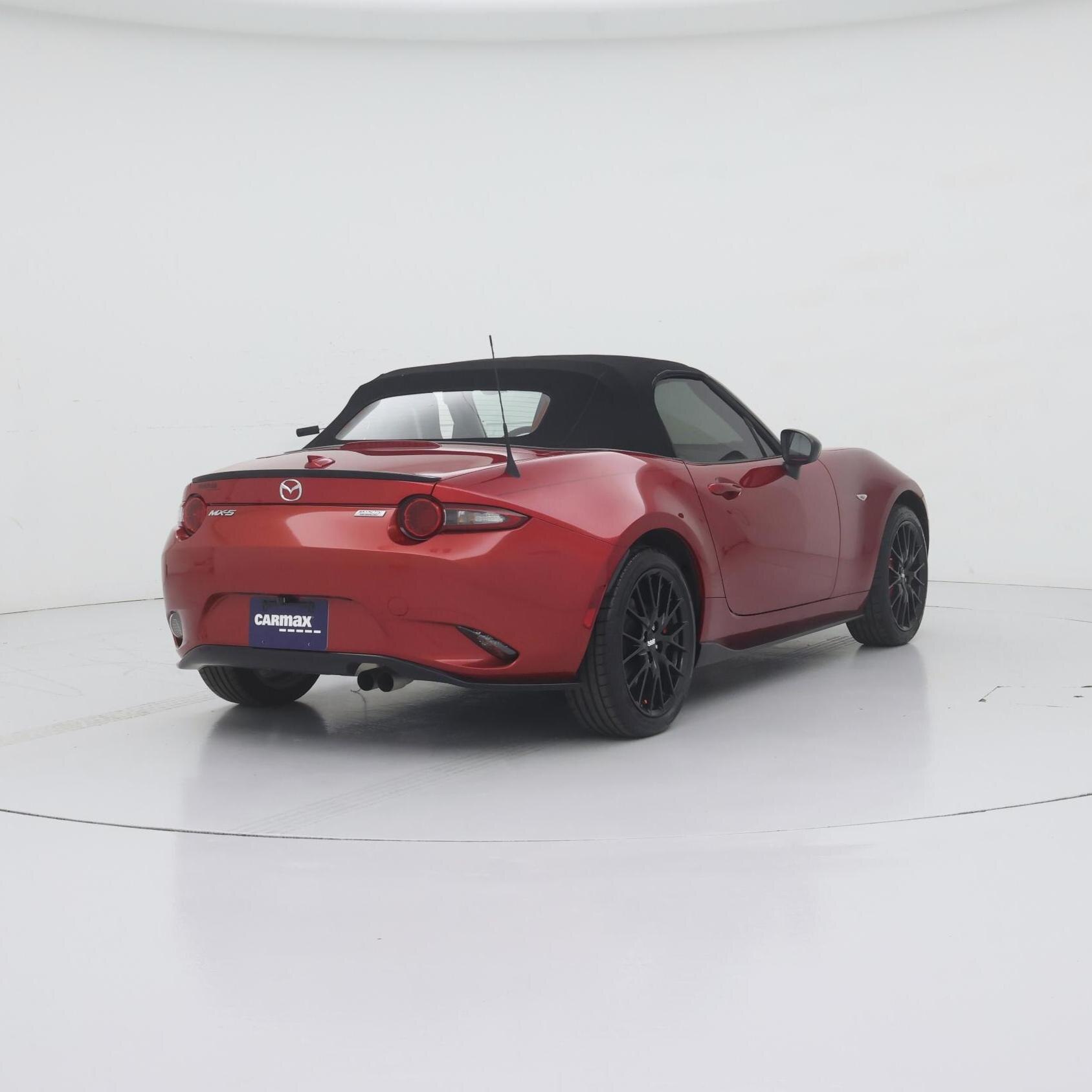 Thumbnail: 2016 Mazda MX-5 Miata - 8