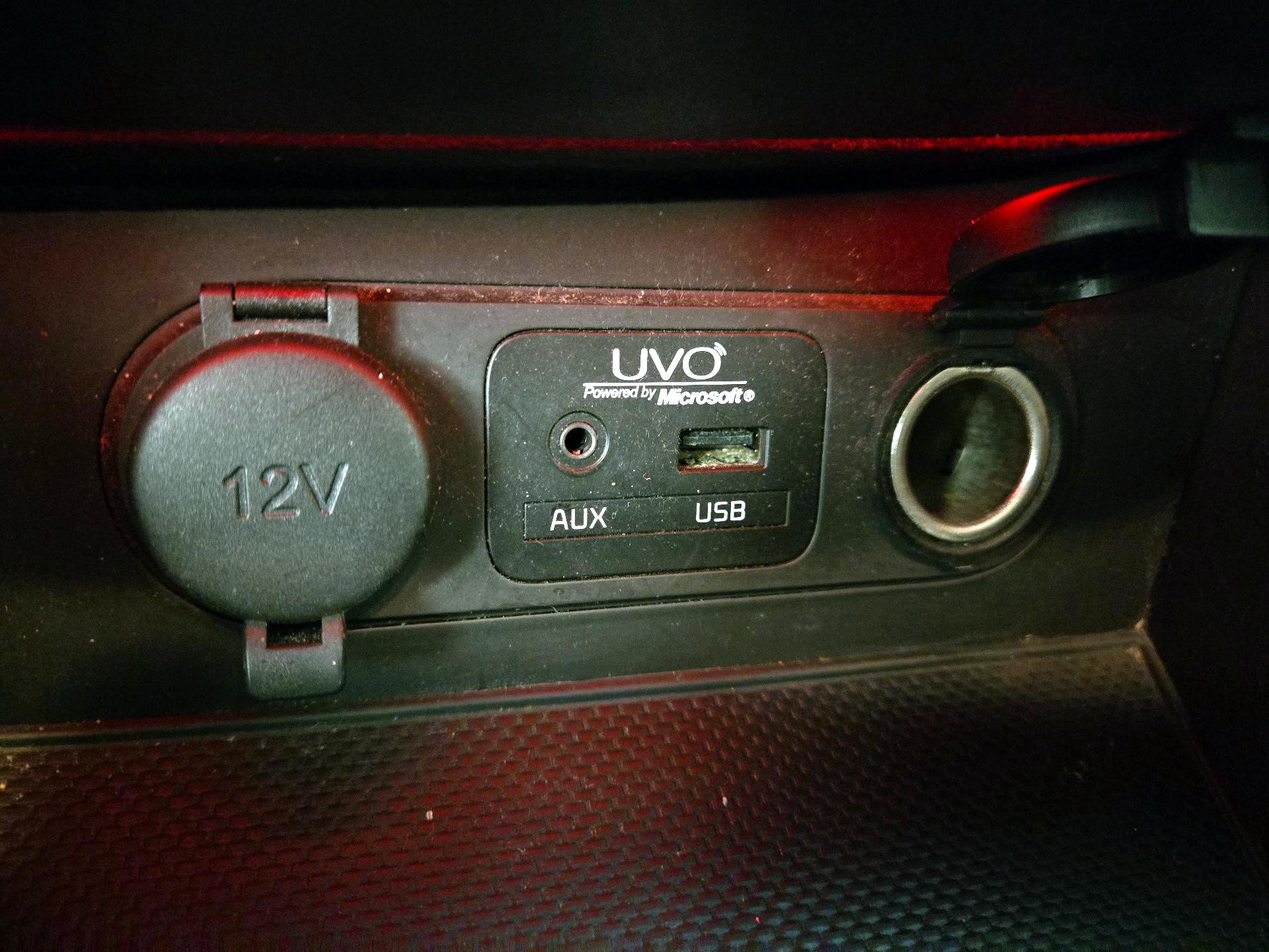 Thumbnail: 2015 Kia Optima - 18