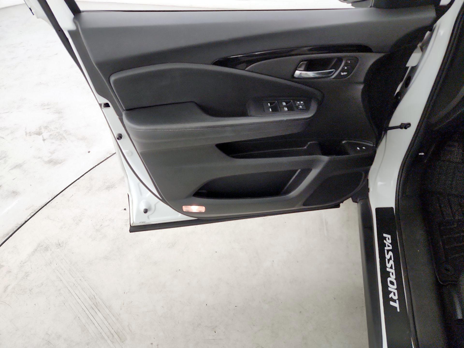 Thumbnail: 2021 Honda Passport - 12