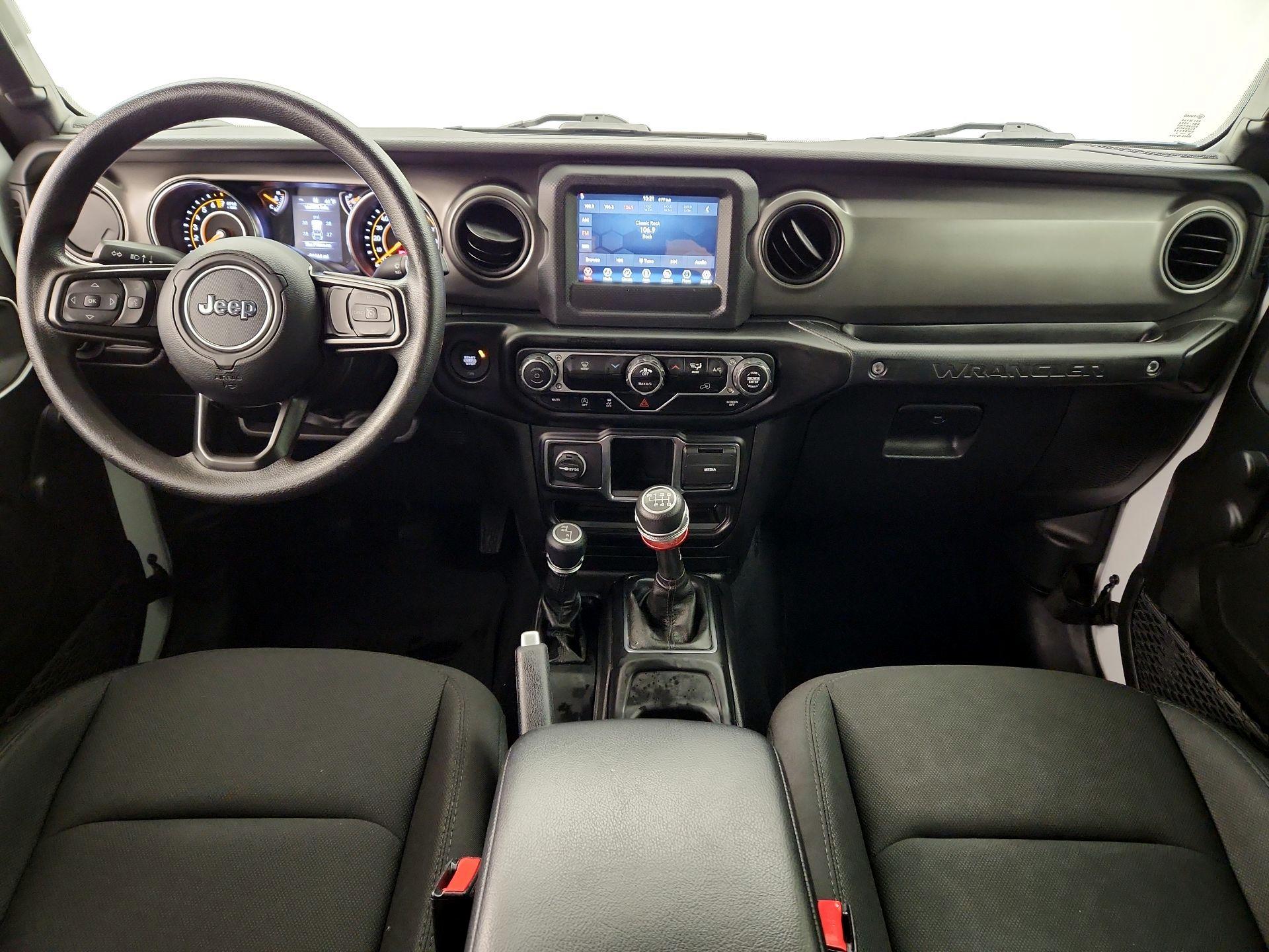 Thumbnail: 2022 Jeep Wrangler - 9