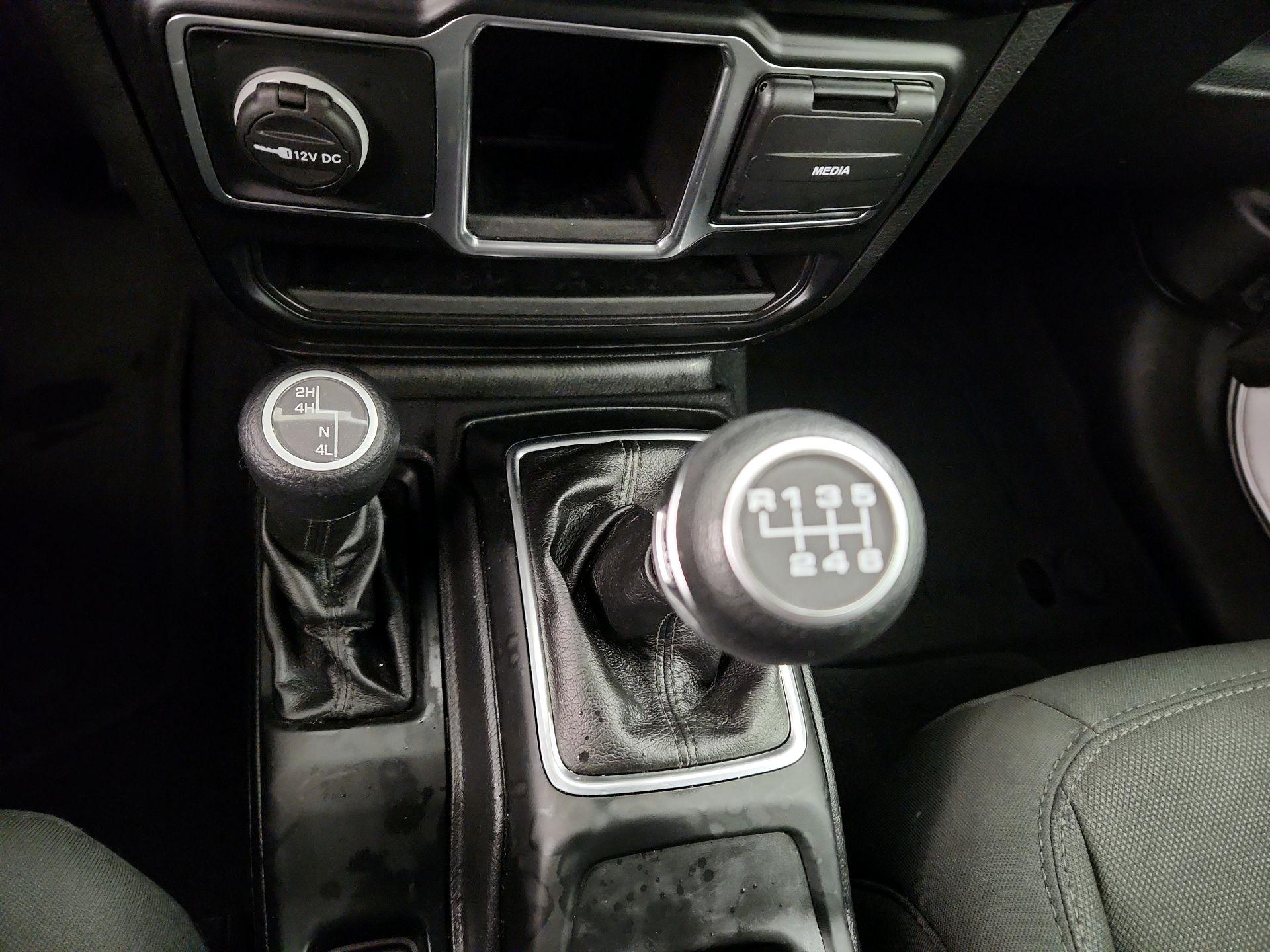 Thumbnail: 2022 Jeep Wrangler - 17