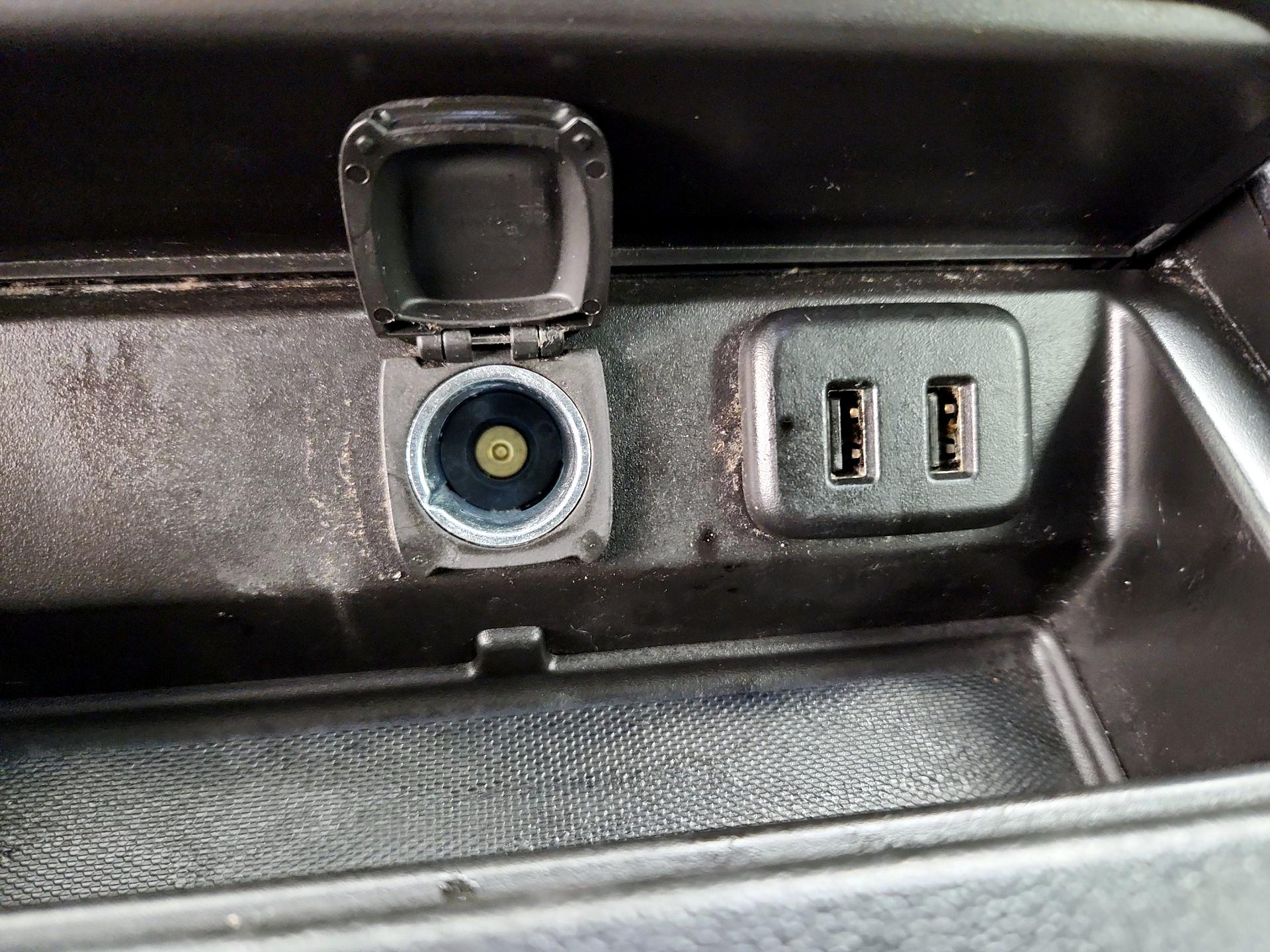 Thumbnail: 2018 Chevrolet Tahoe - 19