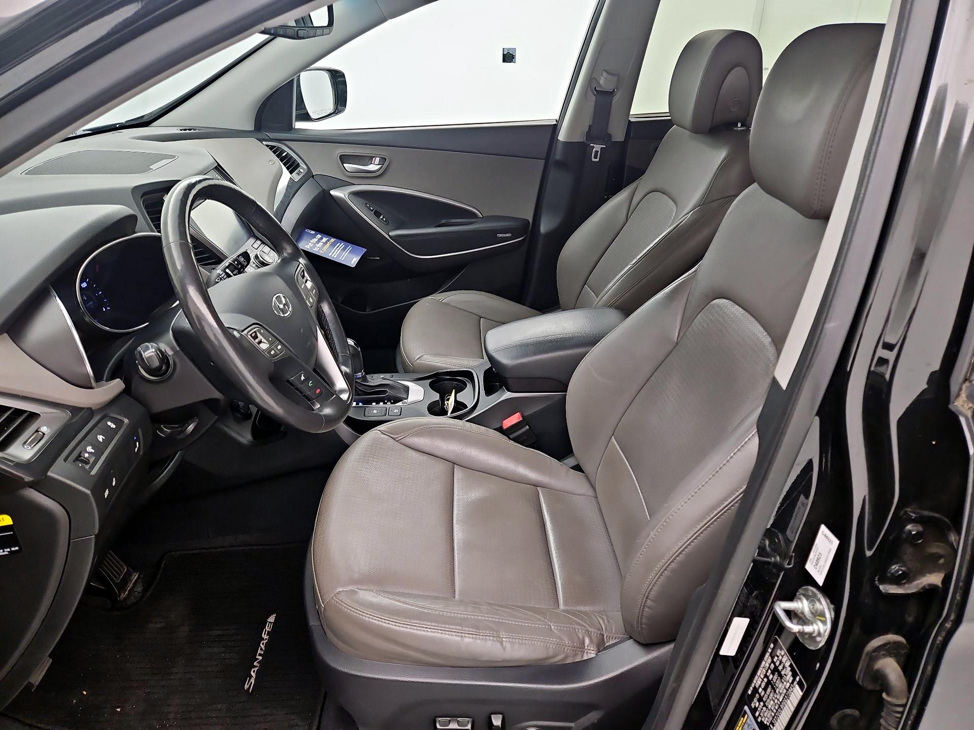 Thumbnail: 2016 Hyundai Santa Fe - 11