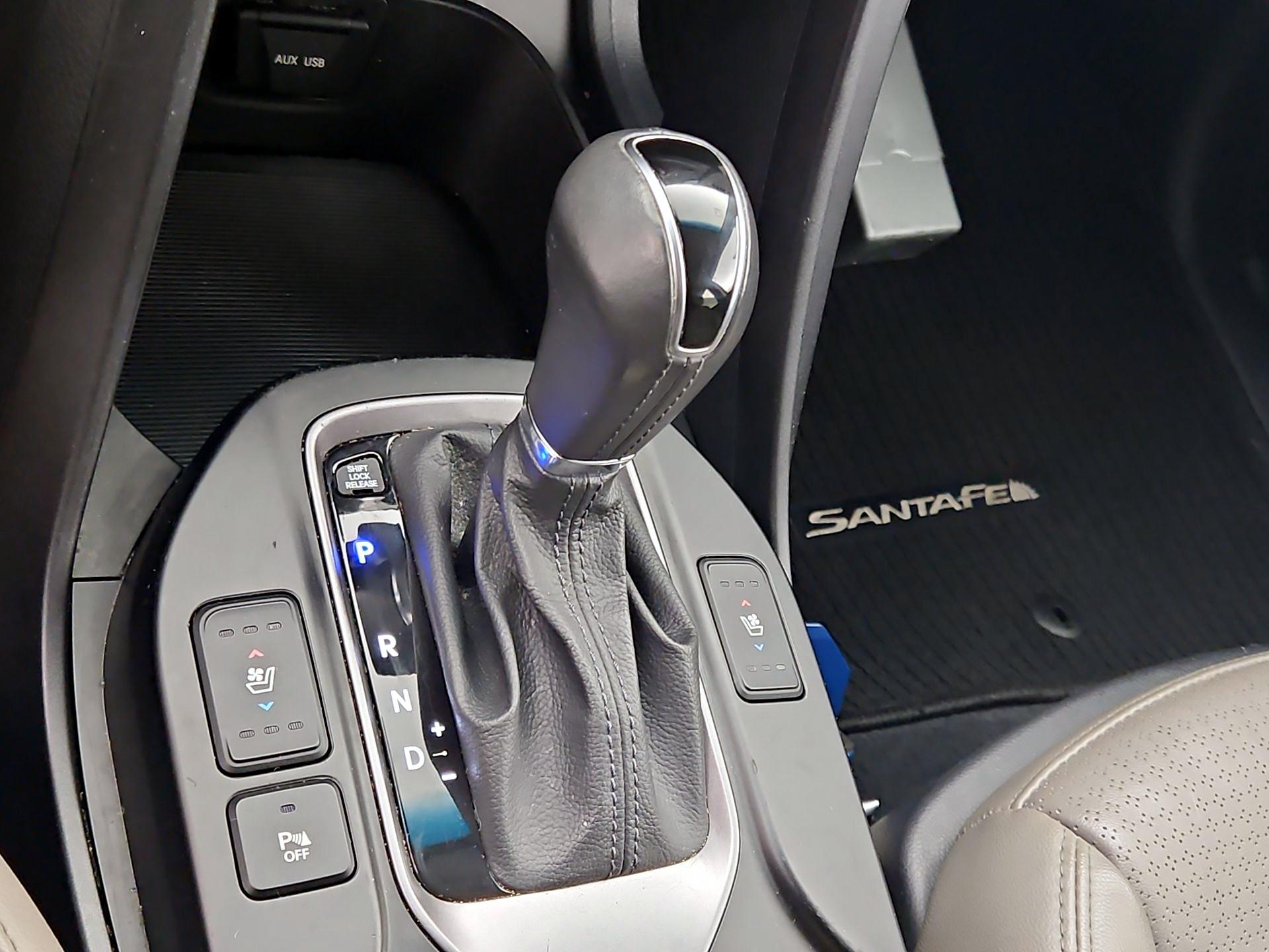 Thumbnail: 2016 Hyundai Santa Fe - 18