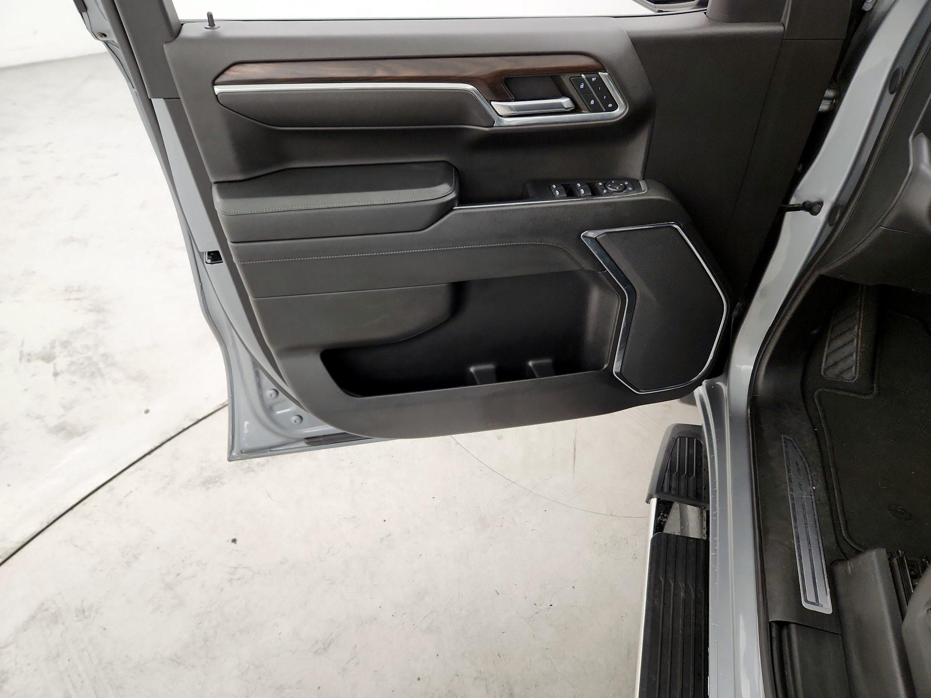 Thumbnail: 2024 GMC Sierra 1500 - 12