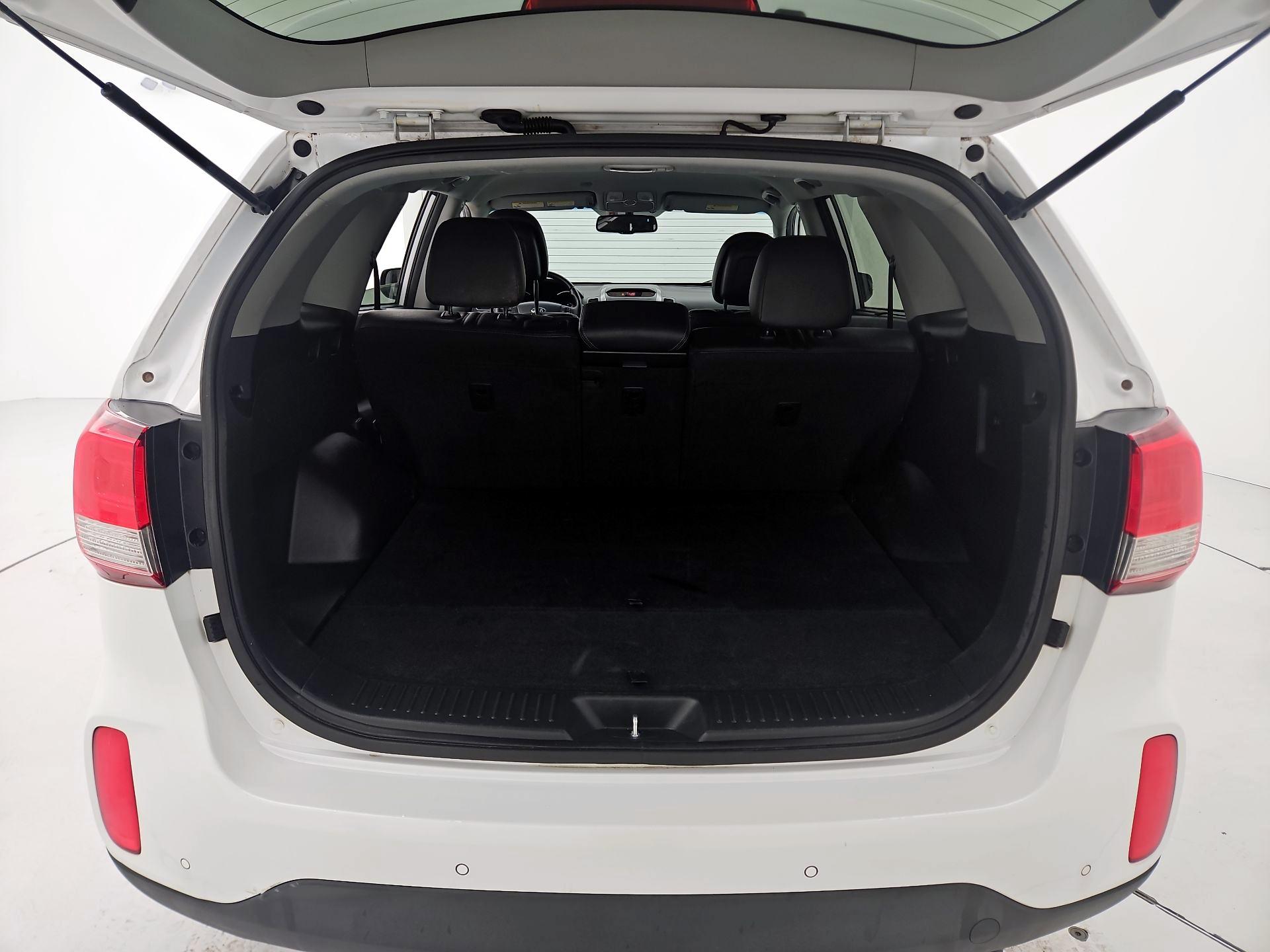 Thumbnail: 2015 Kia Sorento - 20