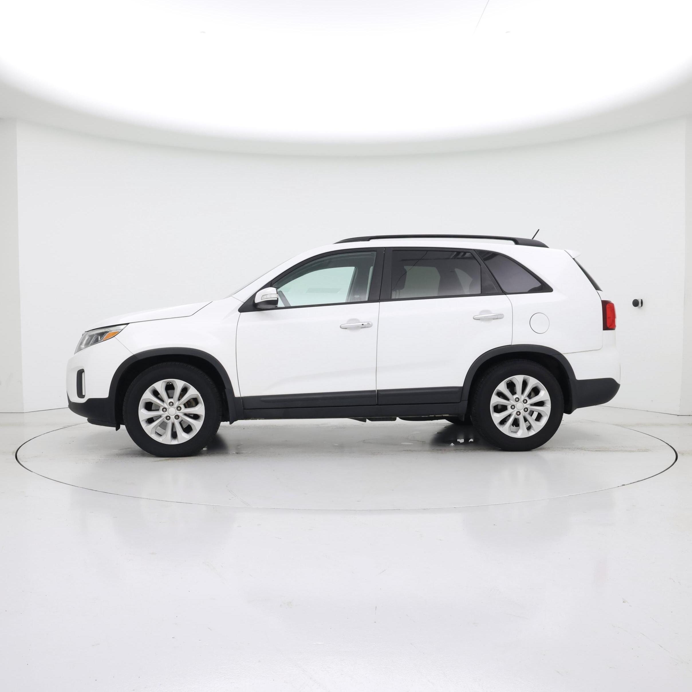 Thumbnail: 2015 Kia Sorento - 3