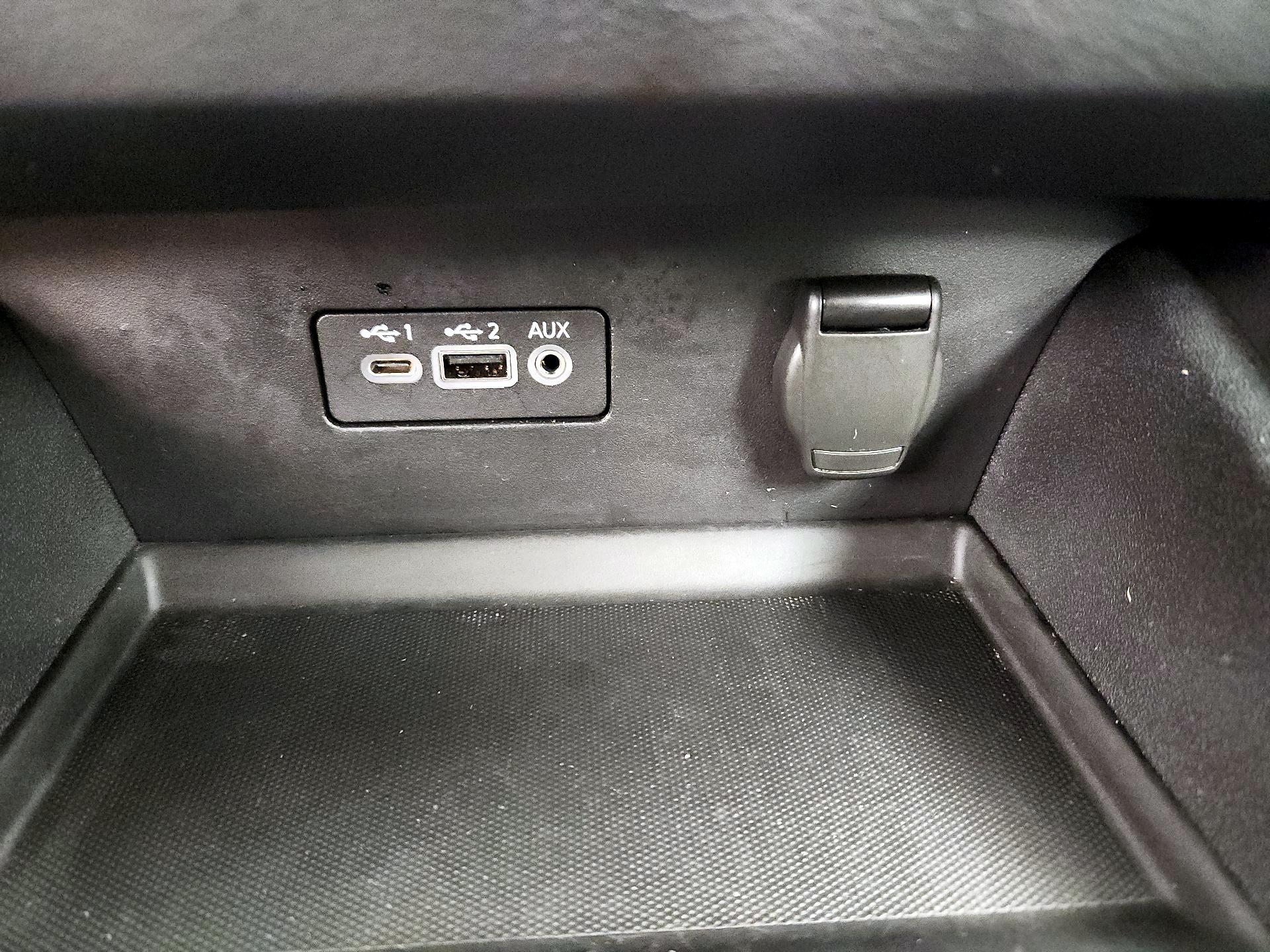 Thumbnail: 2021 Nissan Altima - 18