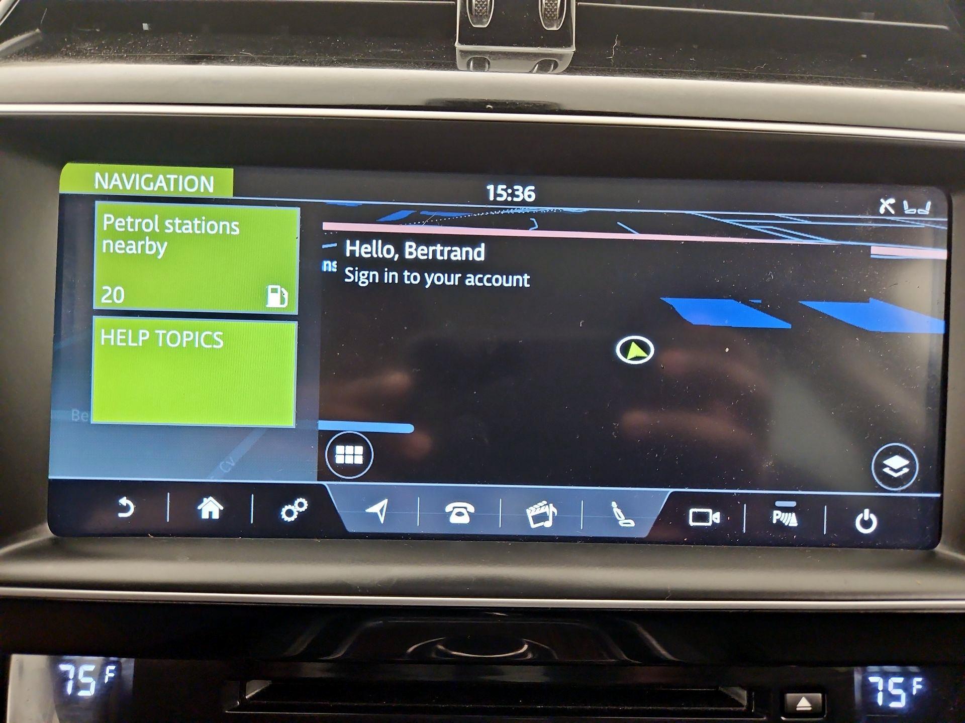 Thumbnail: 2017 Jaguar XE - 14