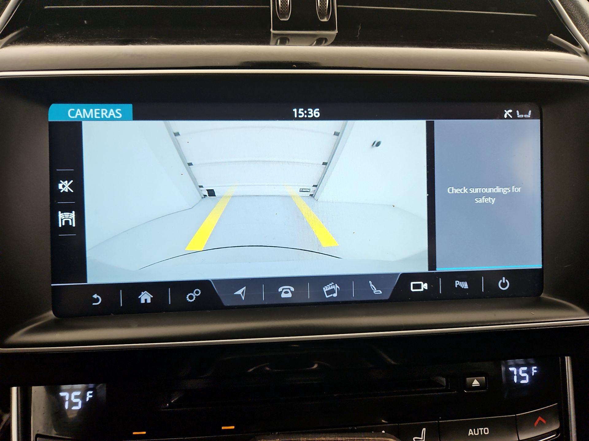 Thumbnail: 2017 Jaguar XE - 15