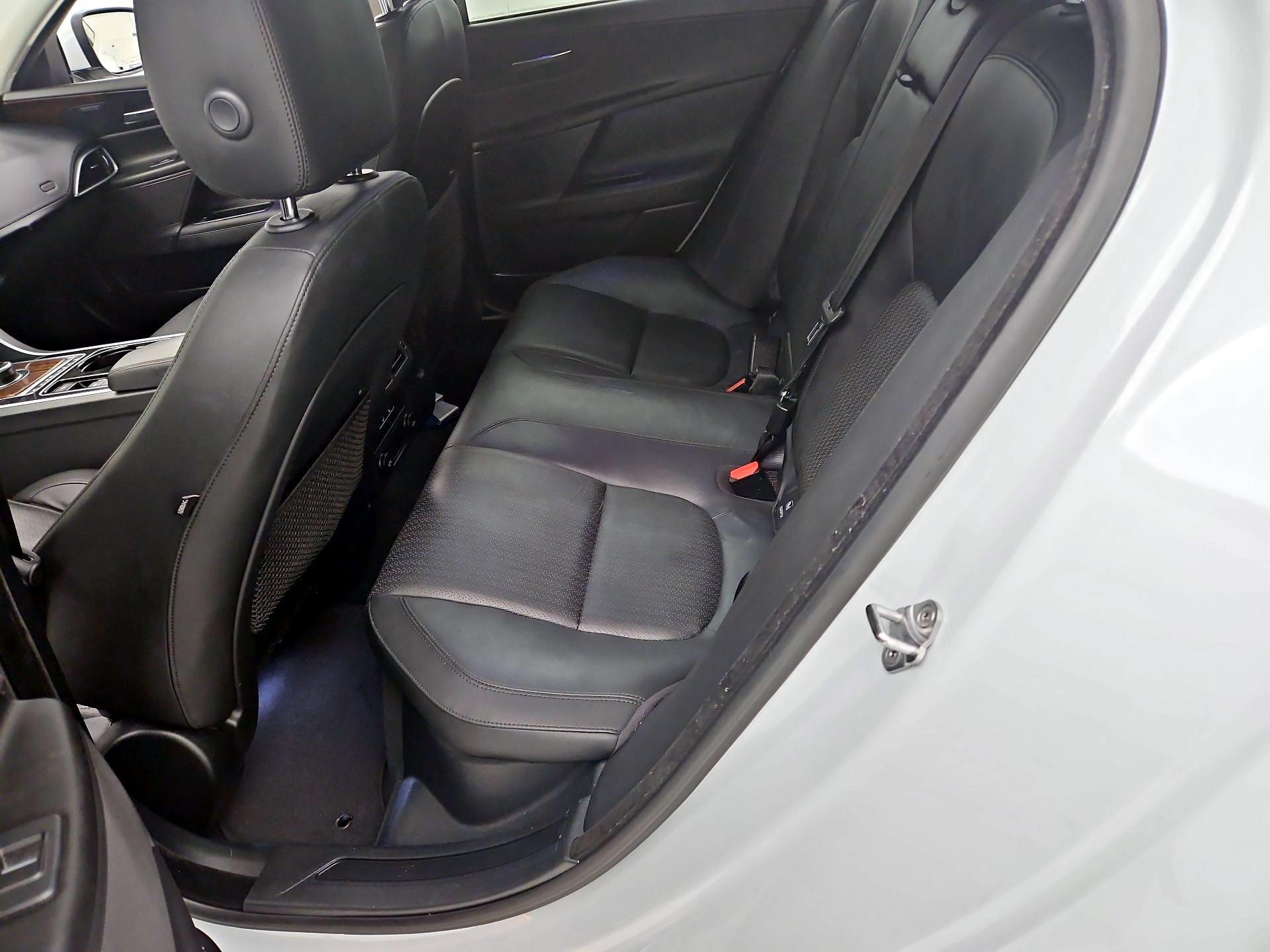 Thumbnail: 2017 Jaguar XE - 20