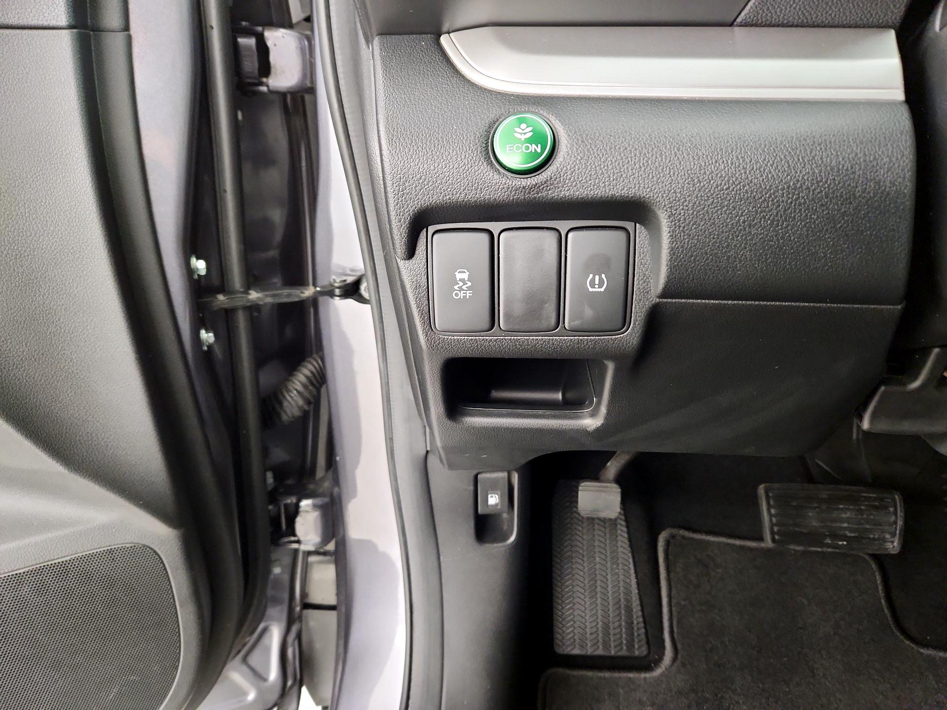 Thumbnail: 2016 Honda CR-V - 13