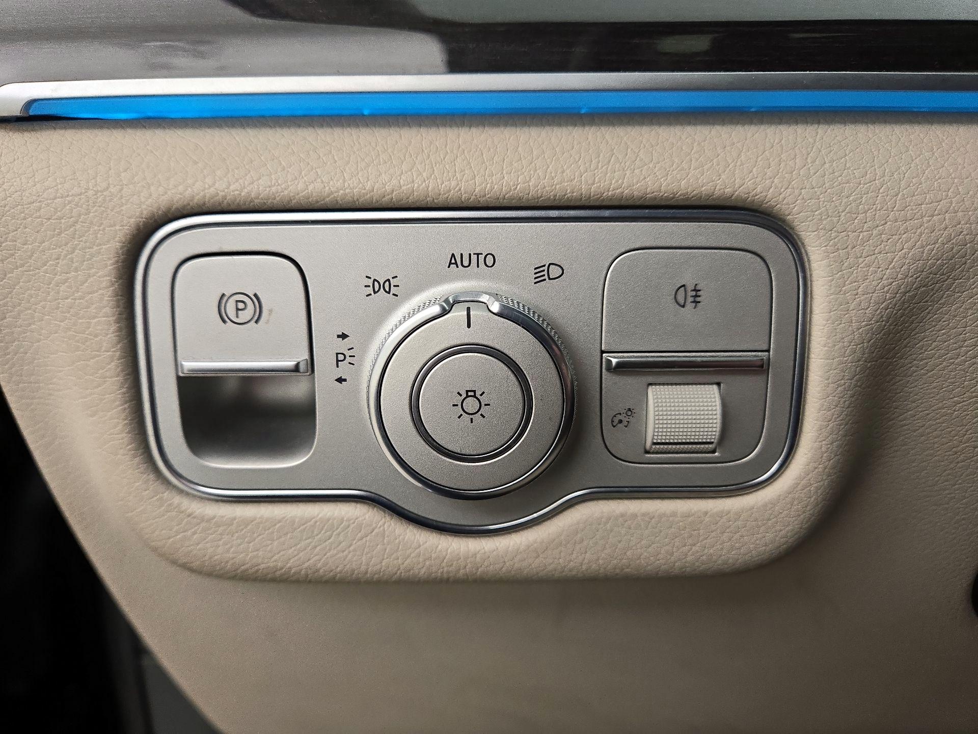 Thumbnail: 2020 Mercedes-Benz GLE - 13