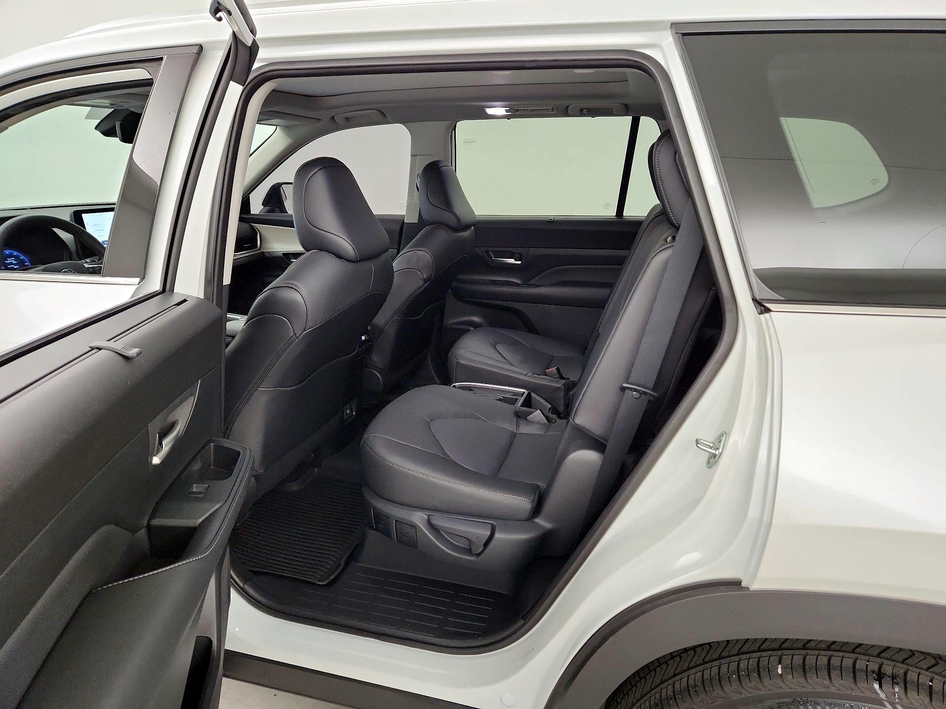 Thumbnail: 2024 Toyota Grand Highlander - 20