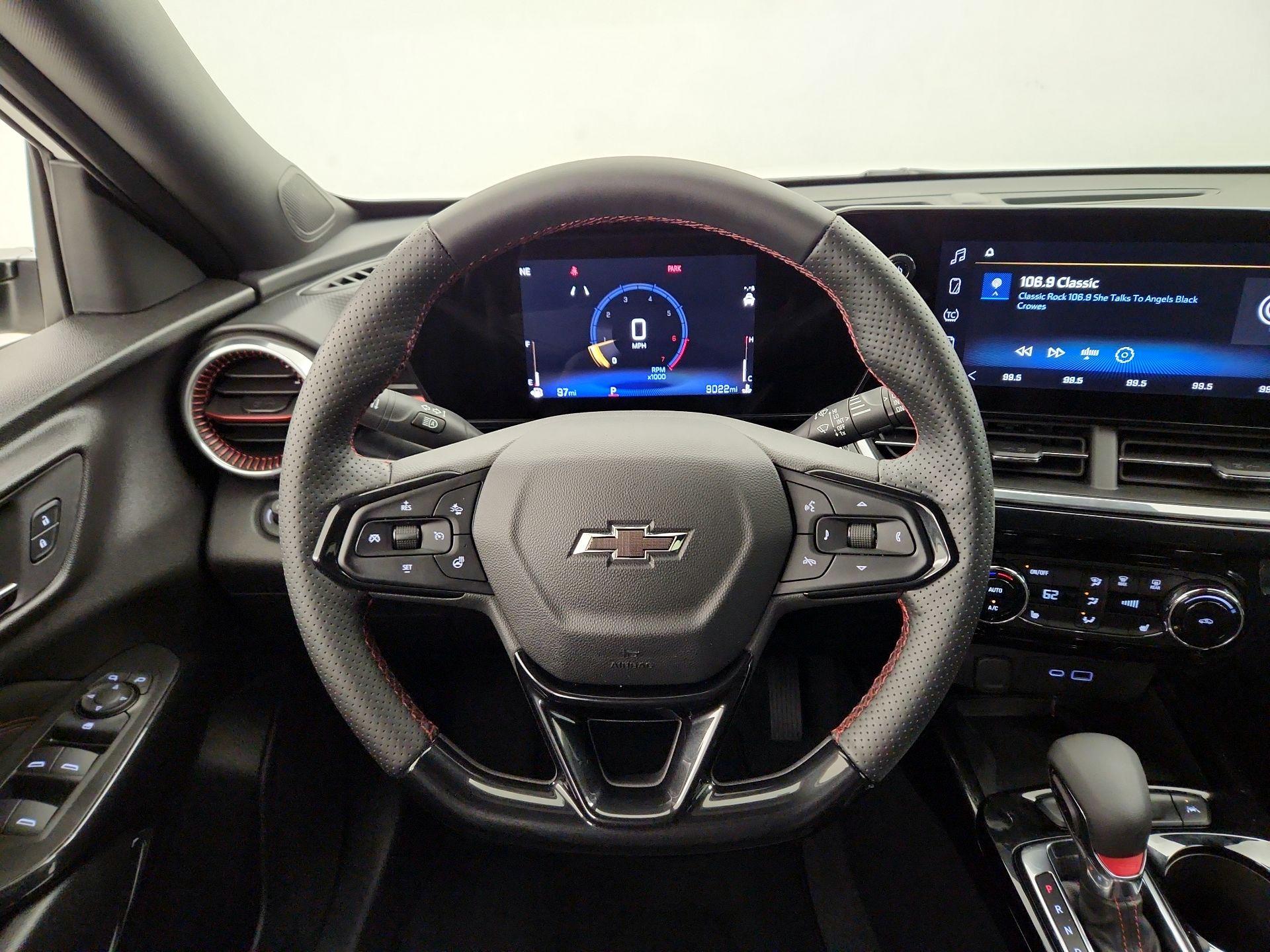 Thumbnail: 2025 Chevrolet Trax - 10