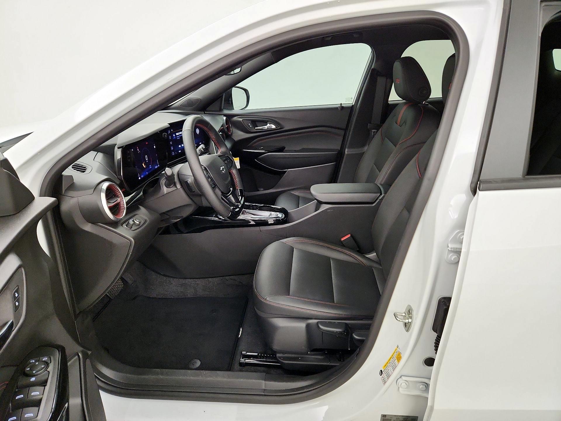 Thumbnail: 2025 Chevrolet Trax - 11