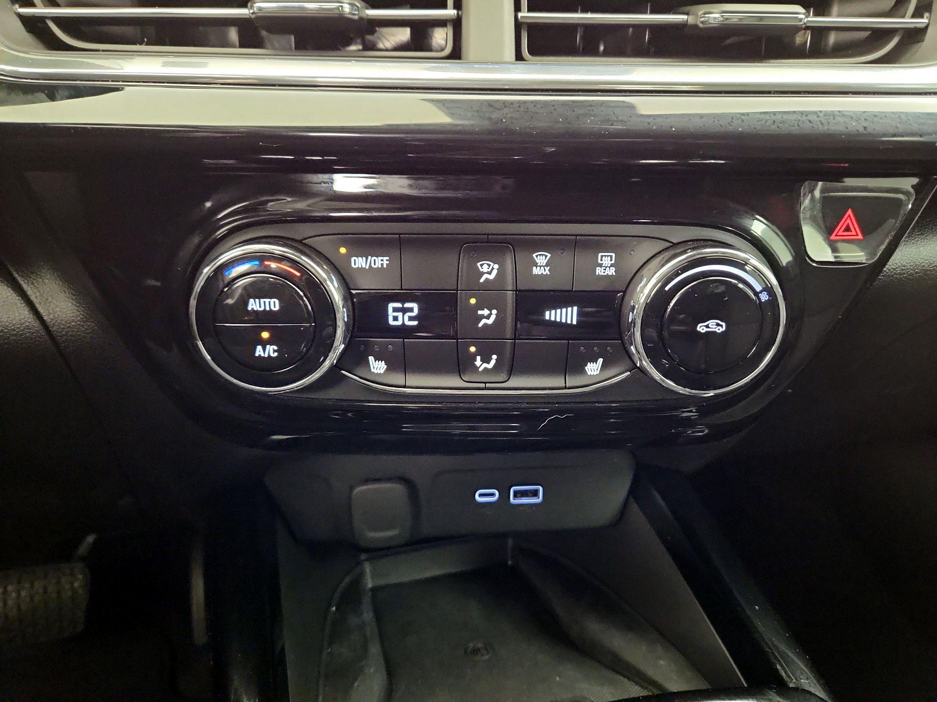 Thumbnail: 2025 Chevrolet Trax - 16